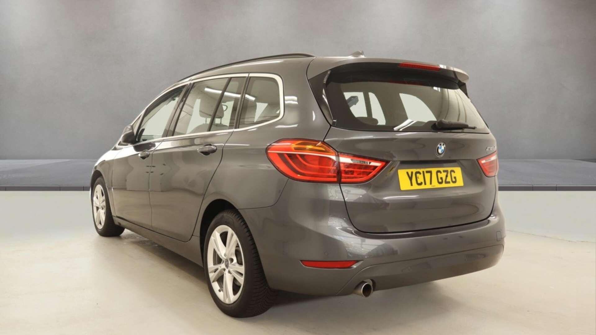 BMW 2 Series view 6