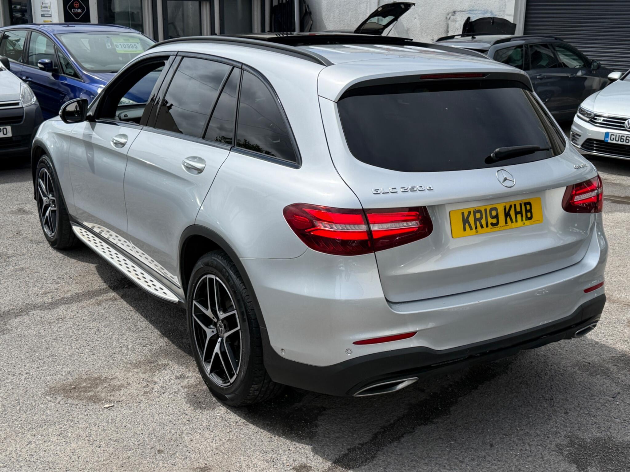 Mercedes-Benz GLC - Image 17