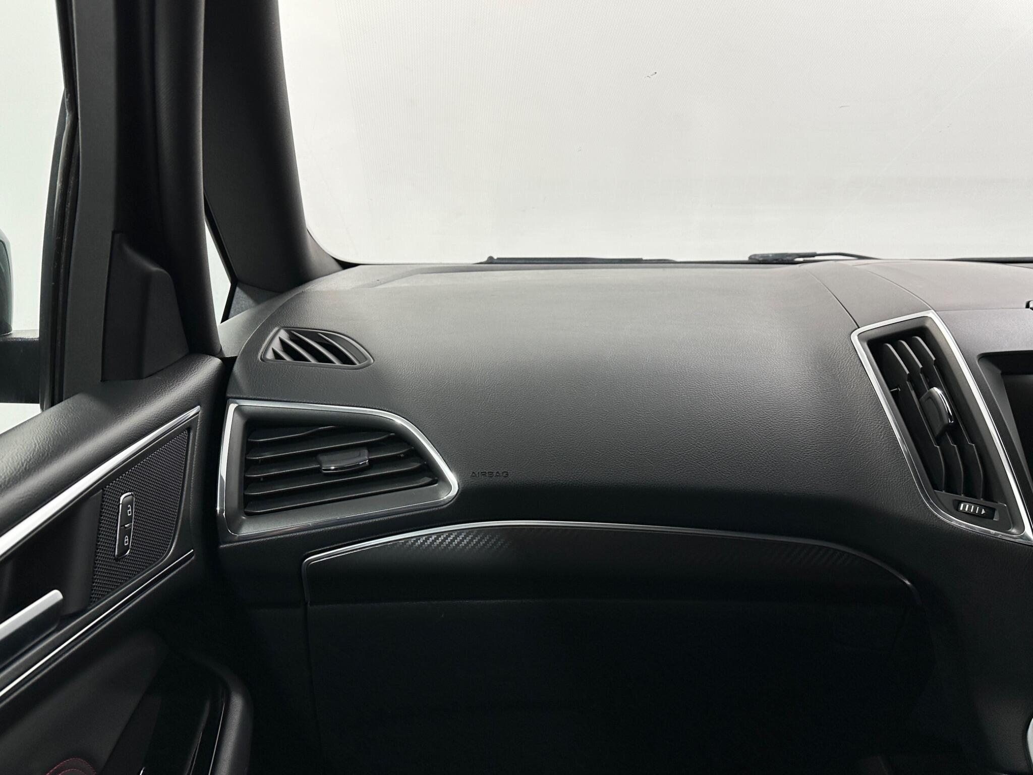 Ford S-Max view 29