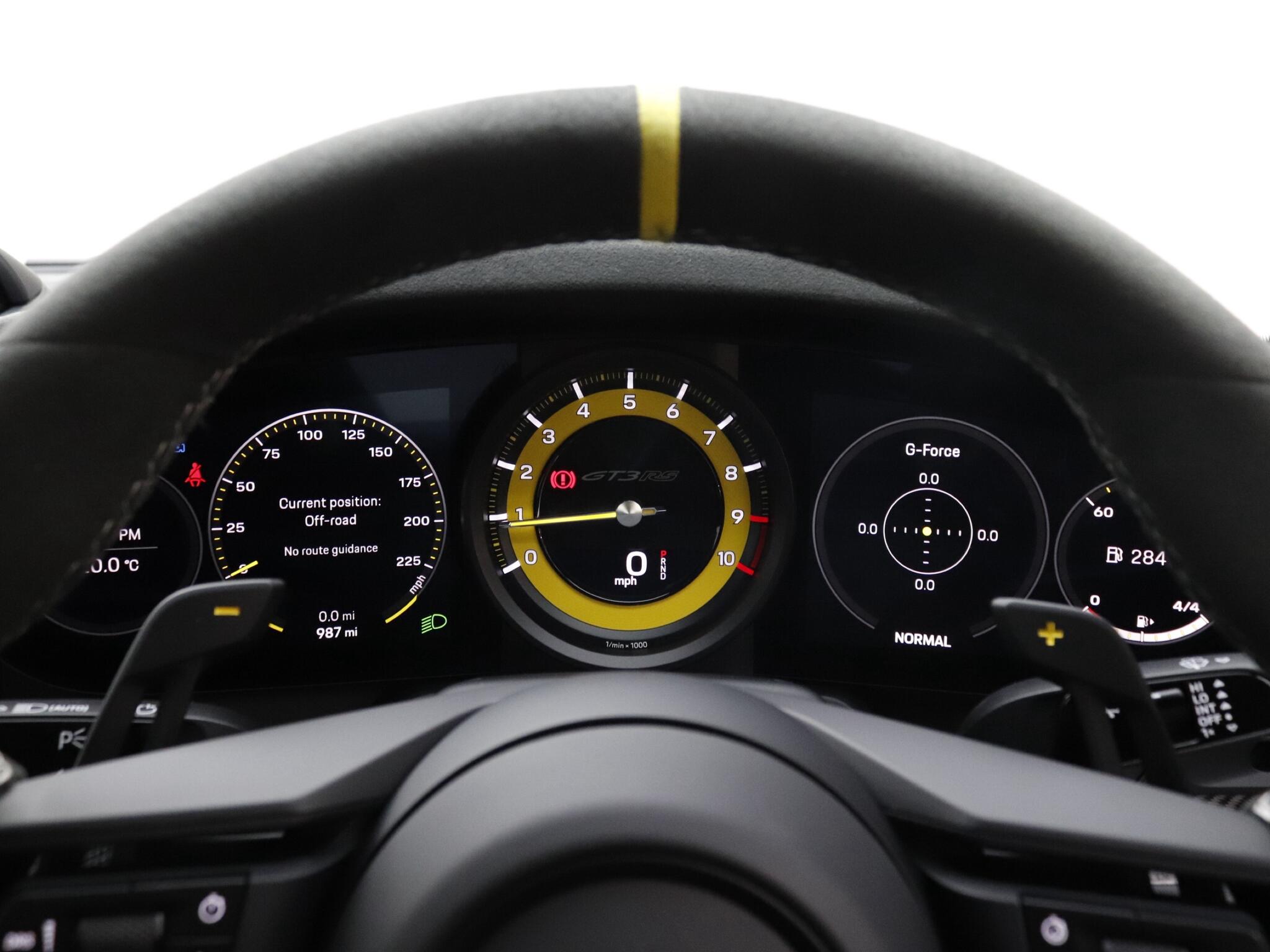 Porsche 911 view 16
