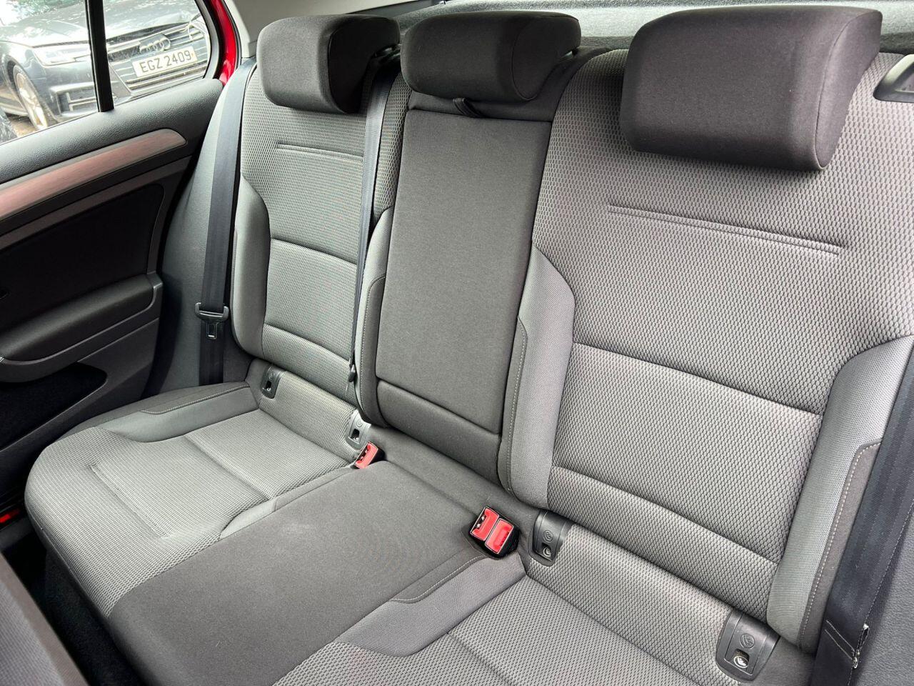 Volkswagen Golf view 21
