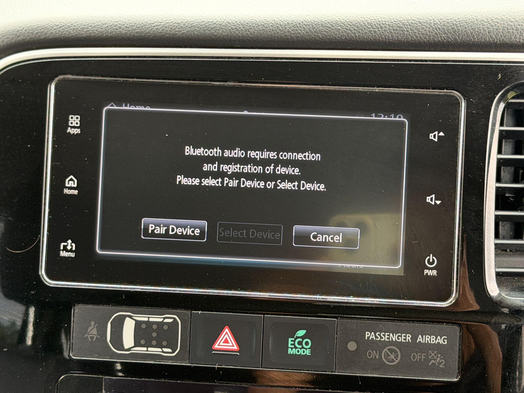Mitsubishi Outlander view 42