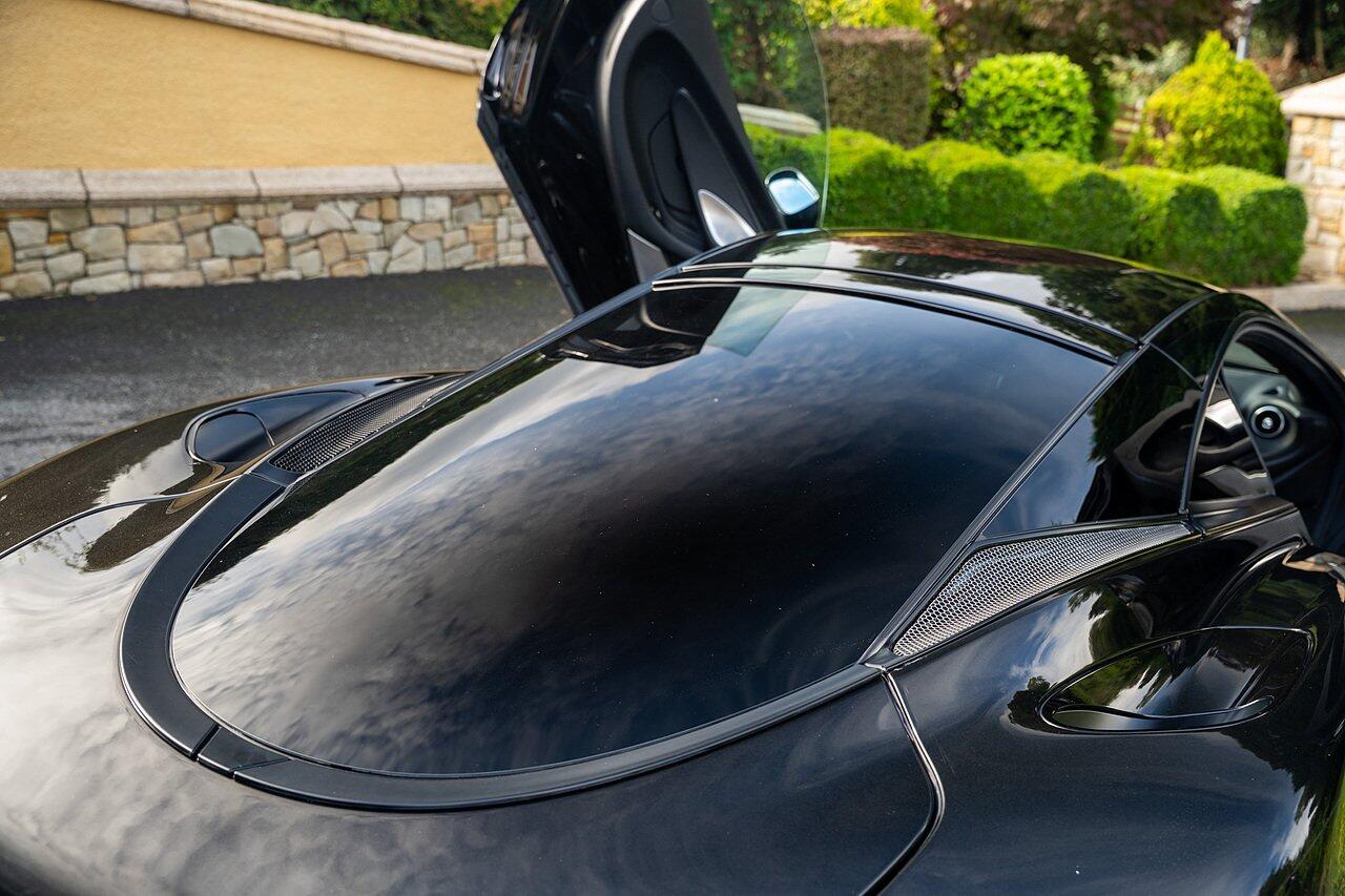 McLaren GT view 97