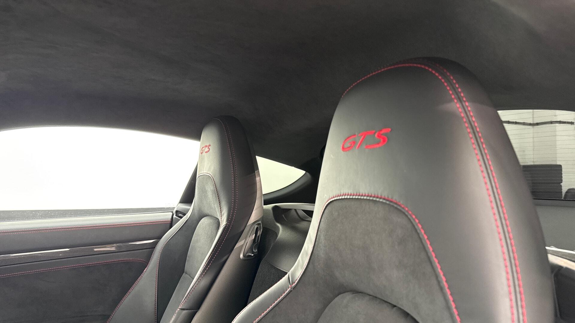 Porsche Cayman view 15