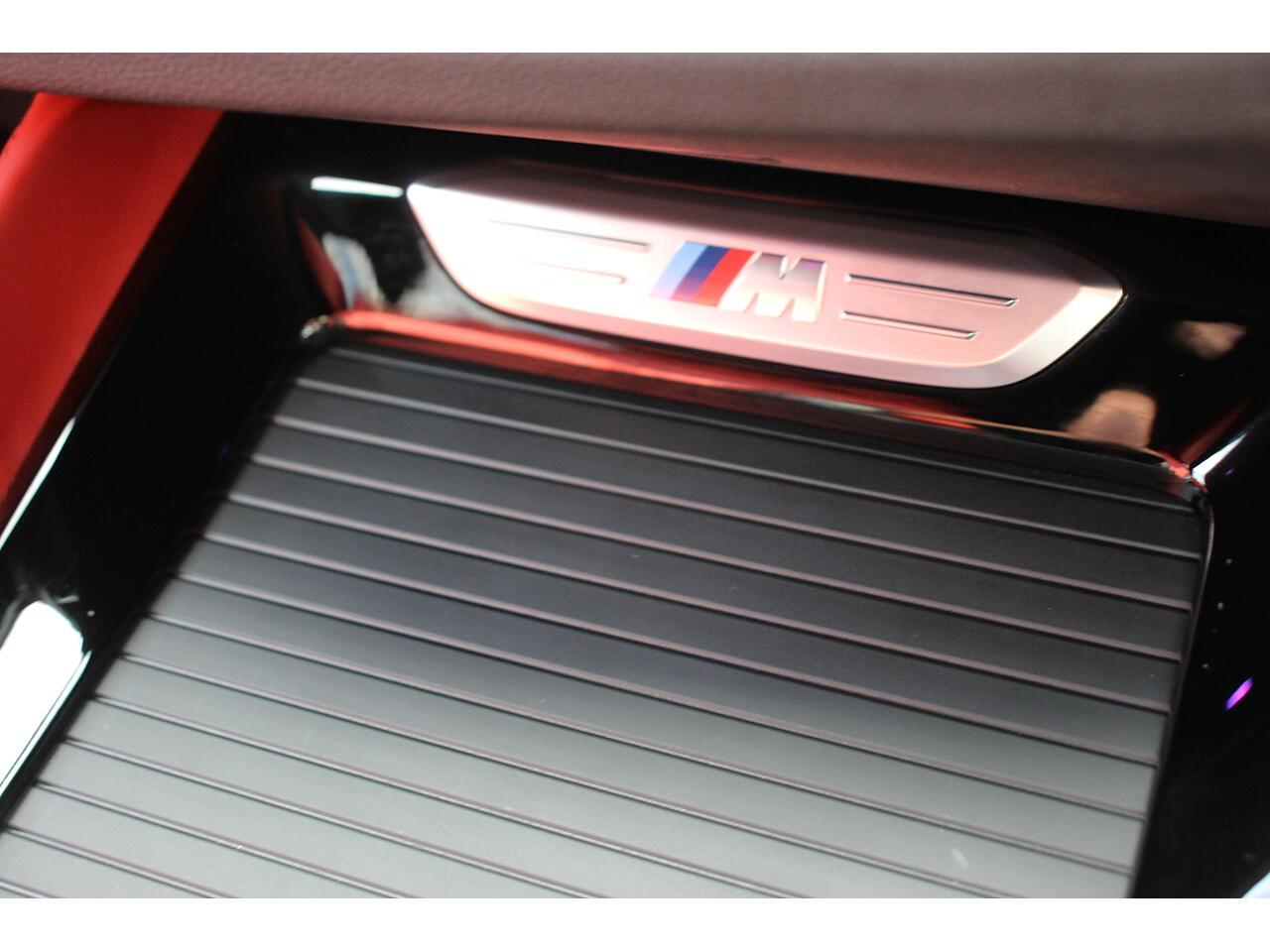 BMW X4 view 25