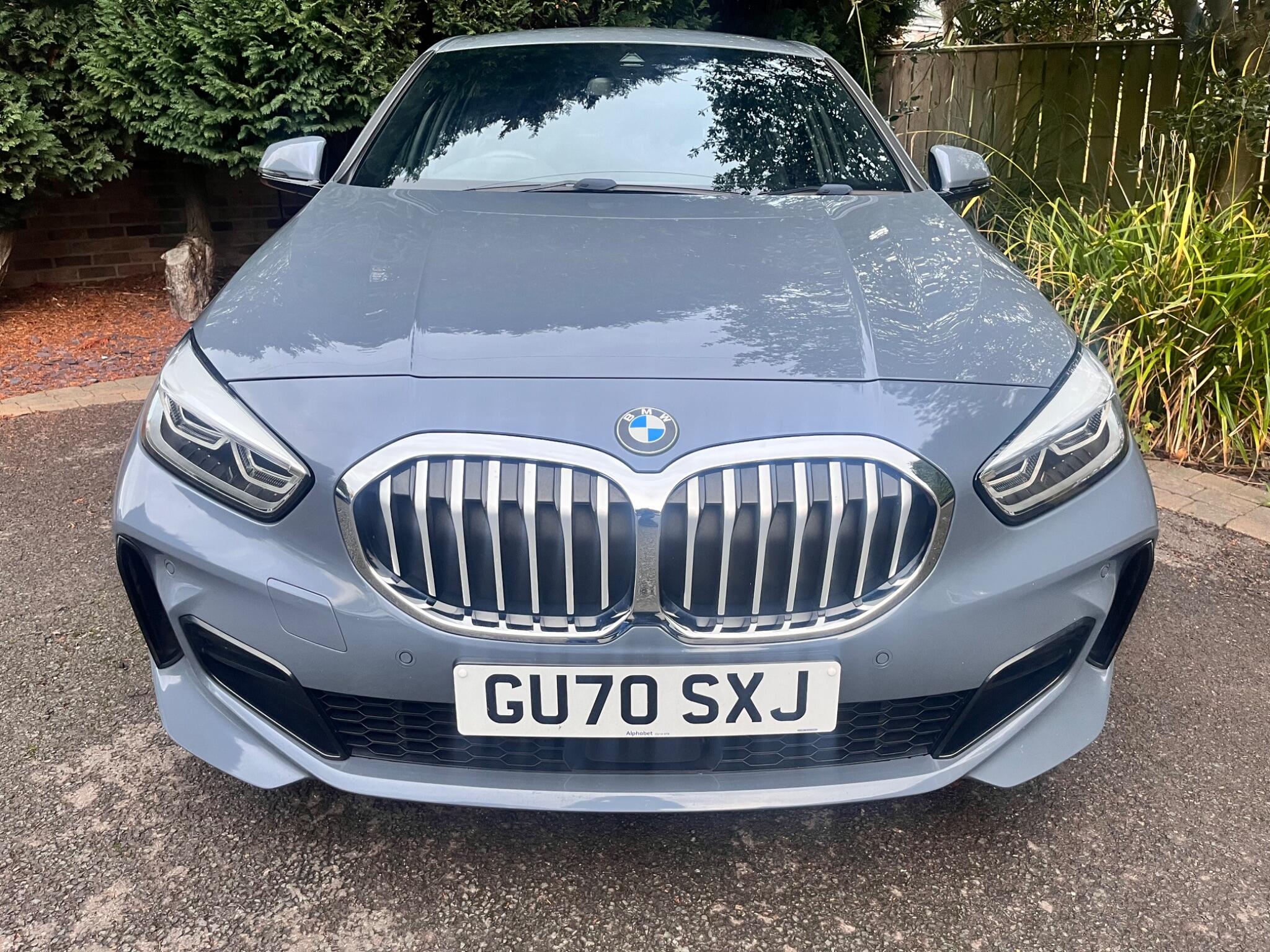 BMW 1 Series view 23