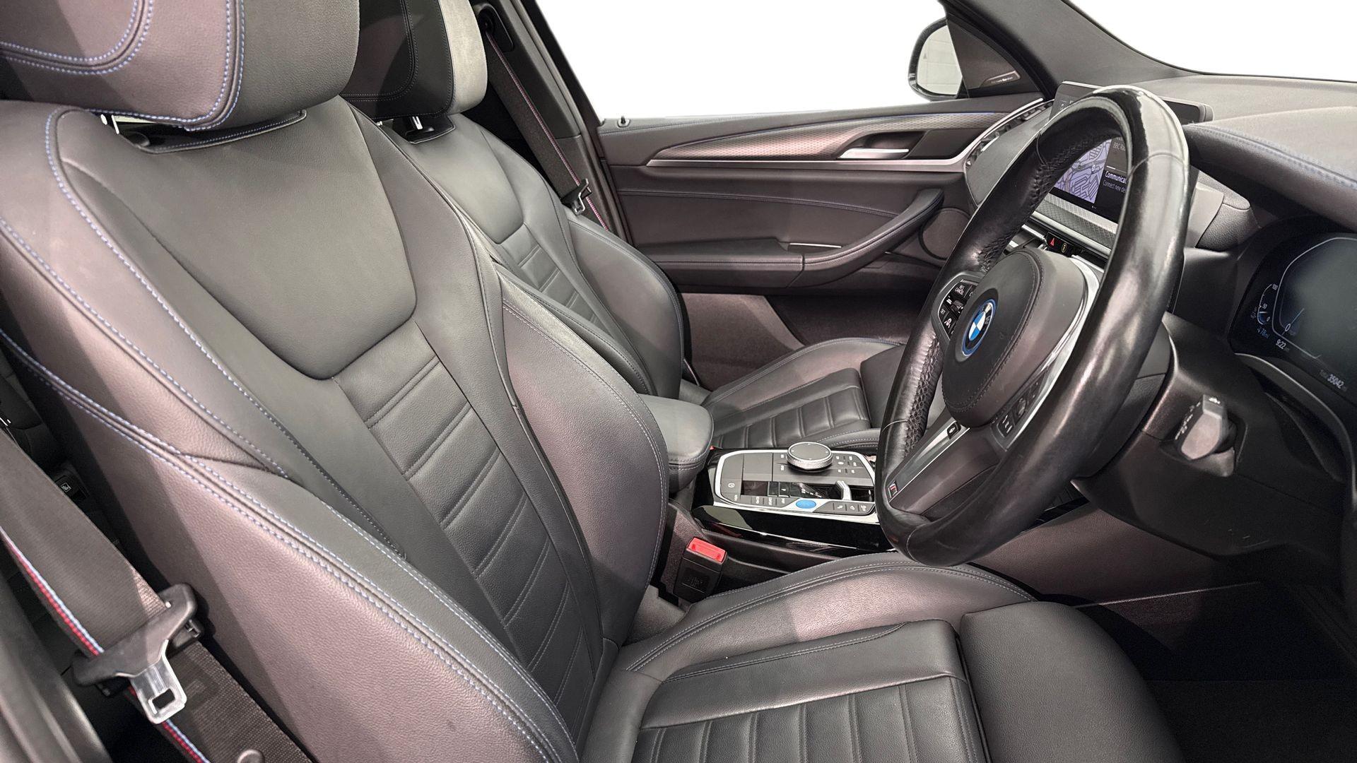 BMW iX3 view 11