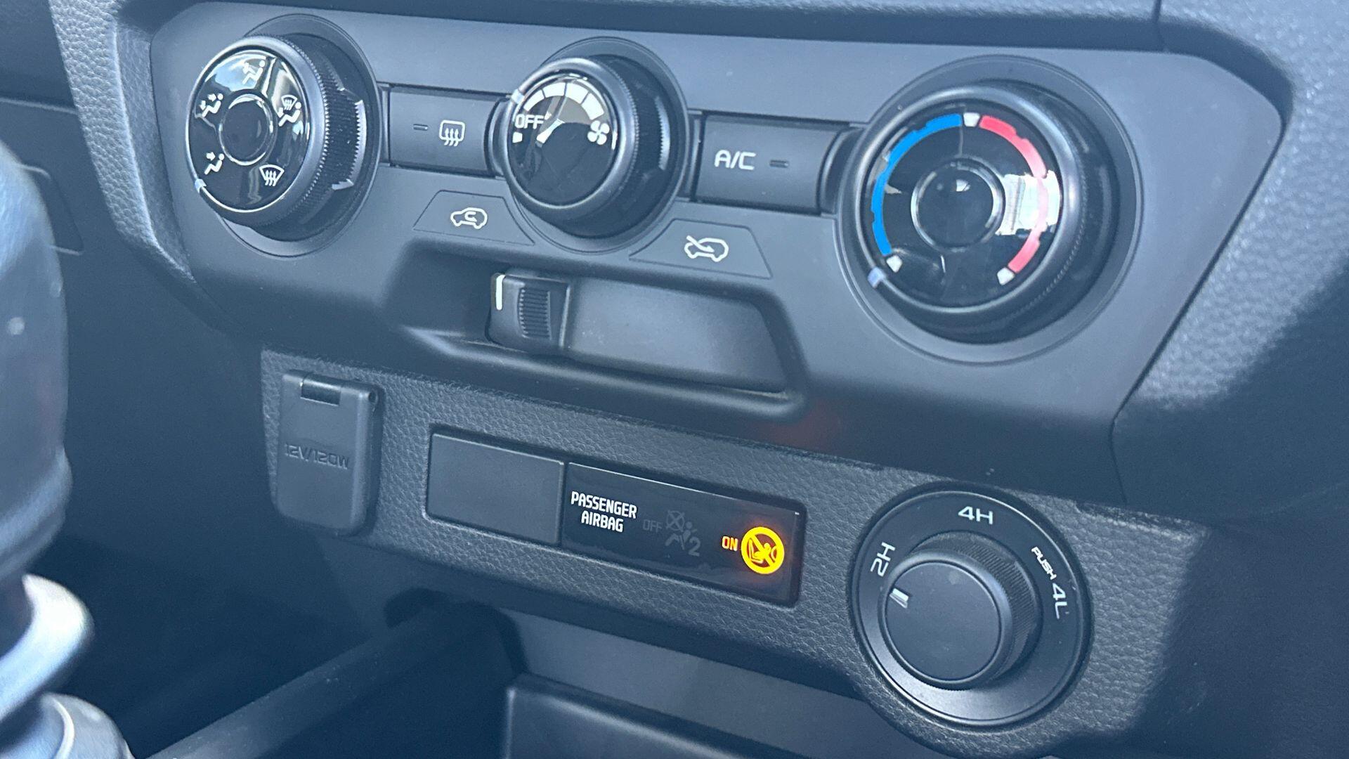 Isuzu D-Max view 12