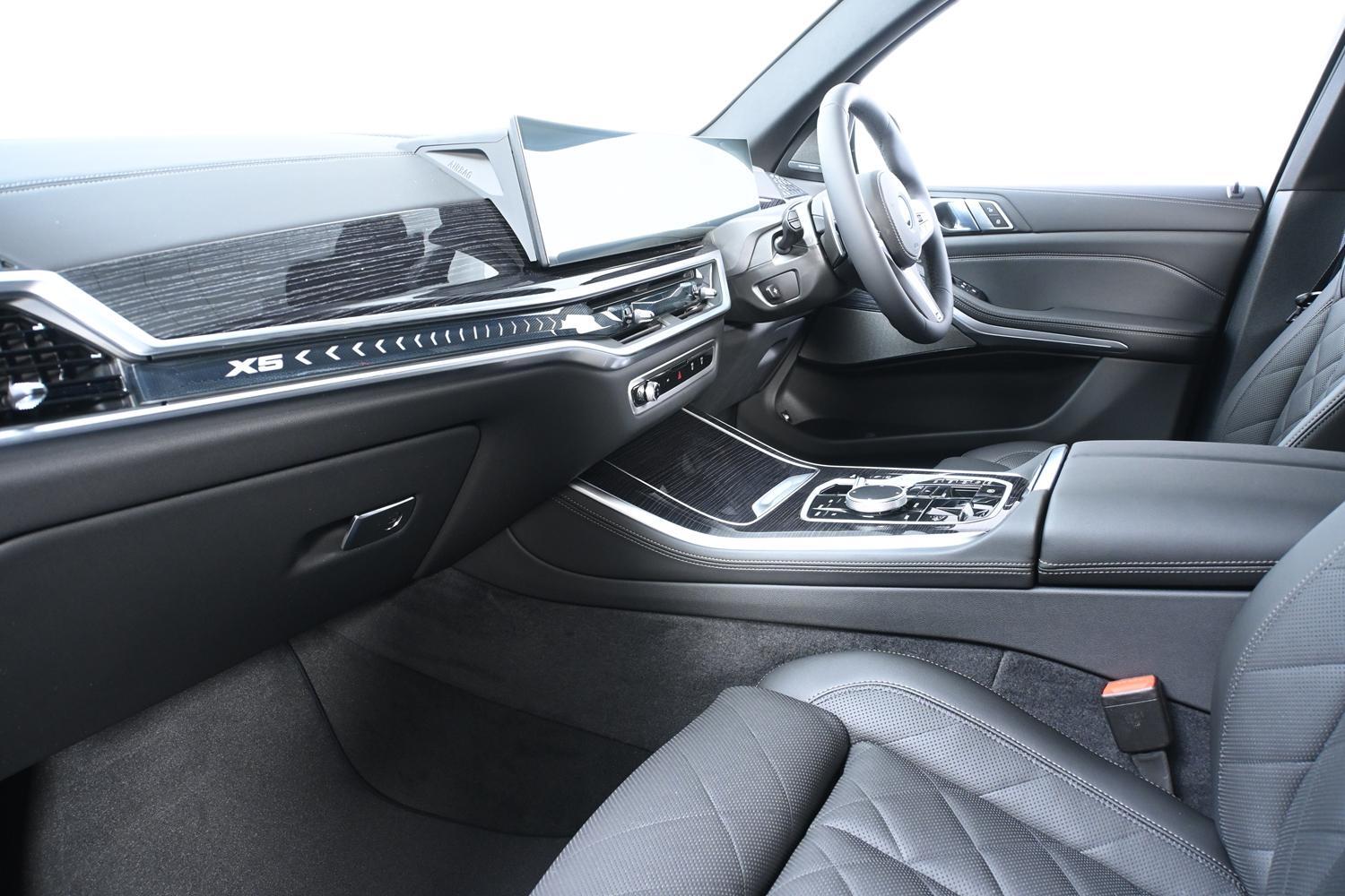 BMW X5 view 7