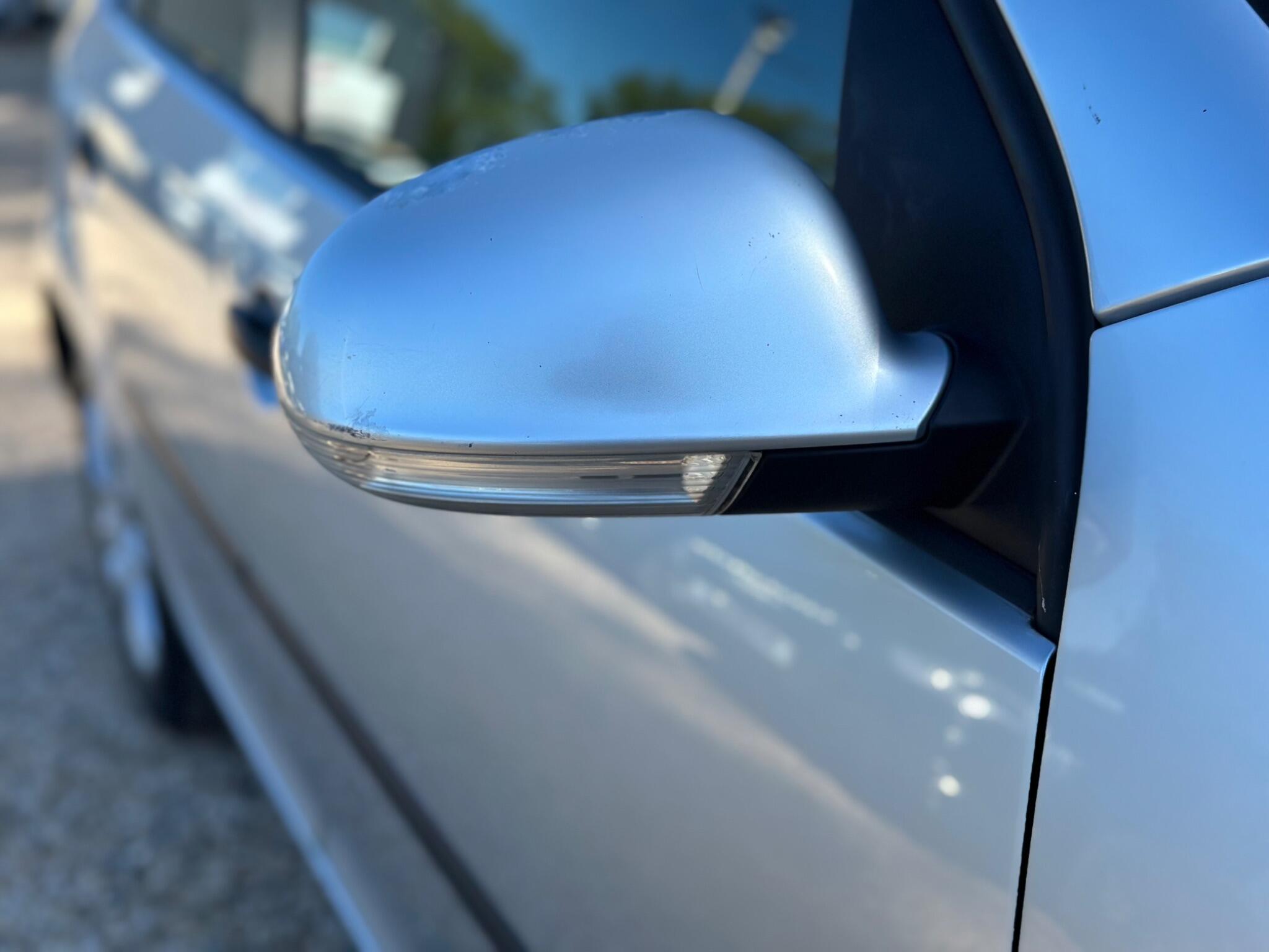 Volkswagen Golf view 17