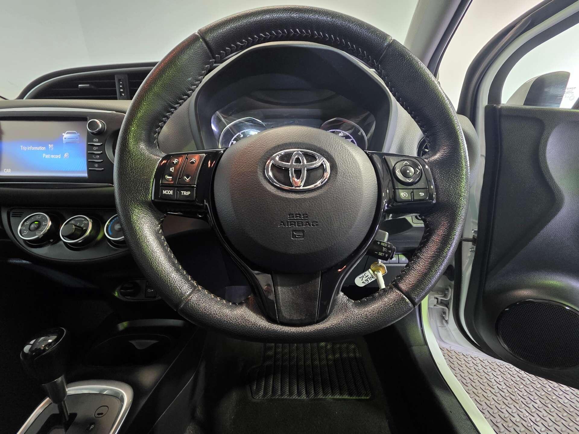 Toyota Yaris view 21