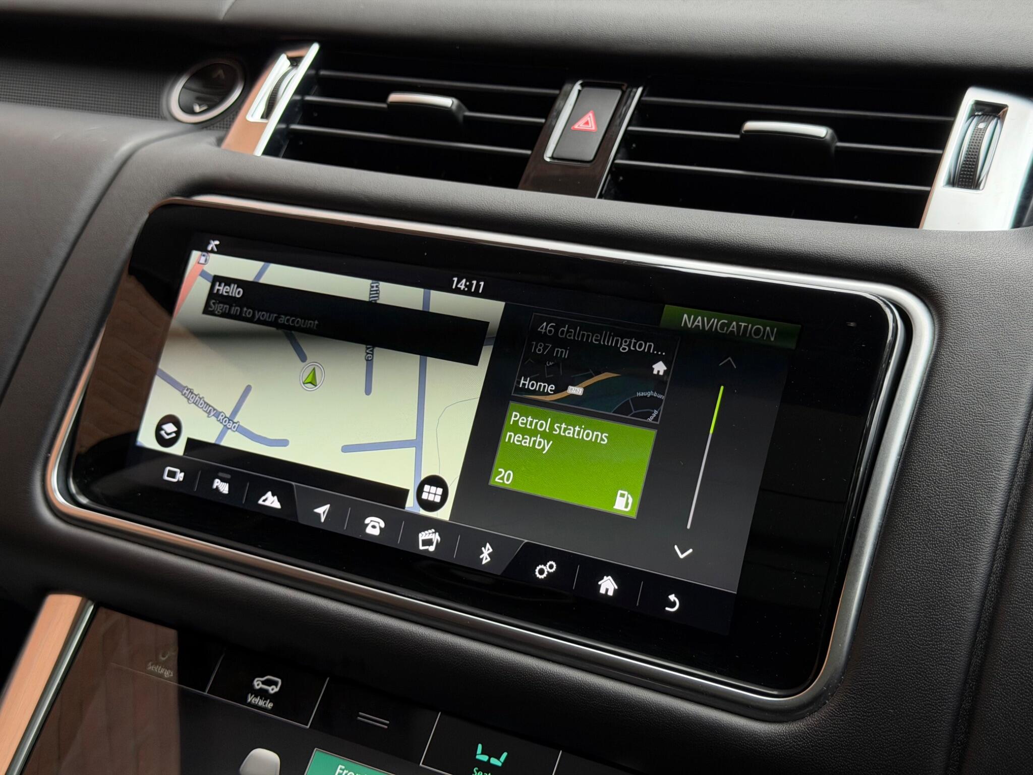 Land Rover Range Rover Sport view 45