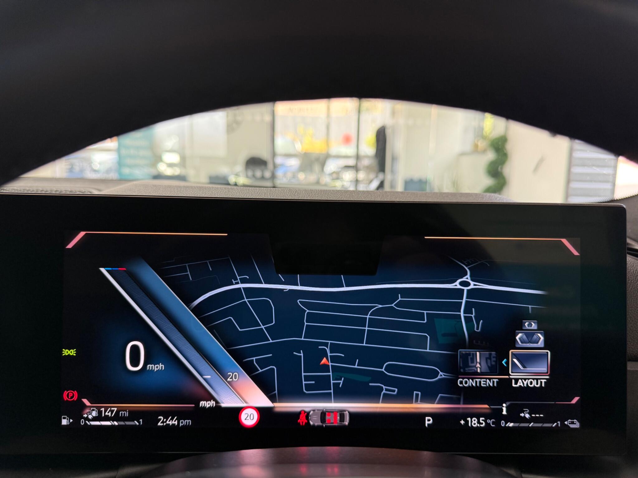 BMW 3 Series view 21