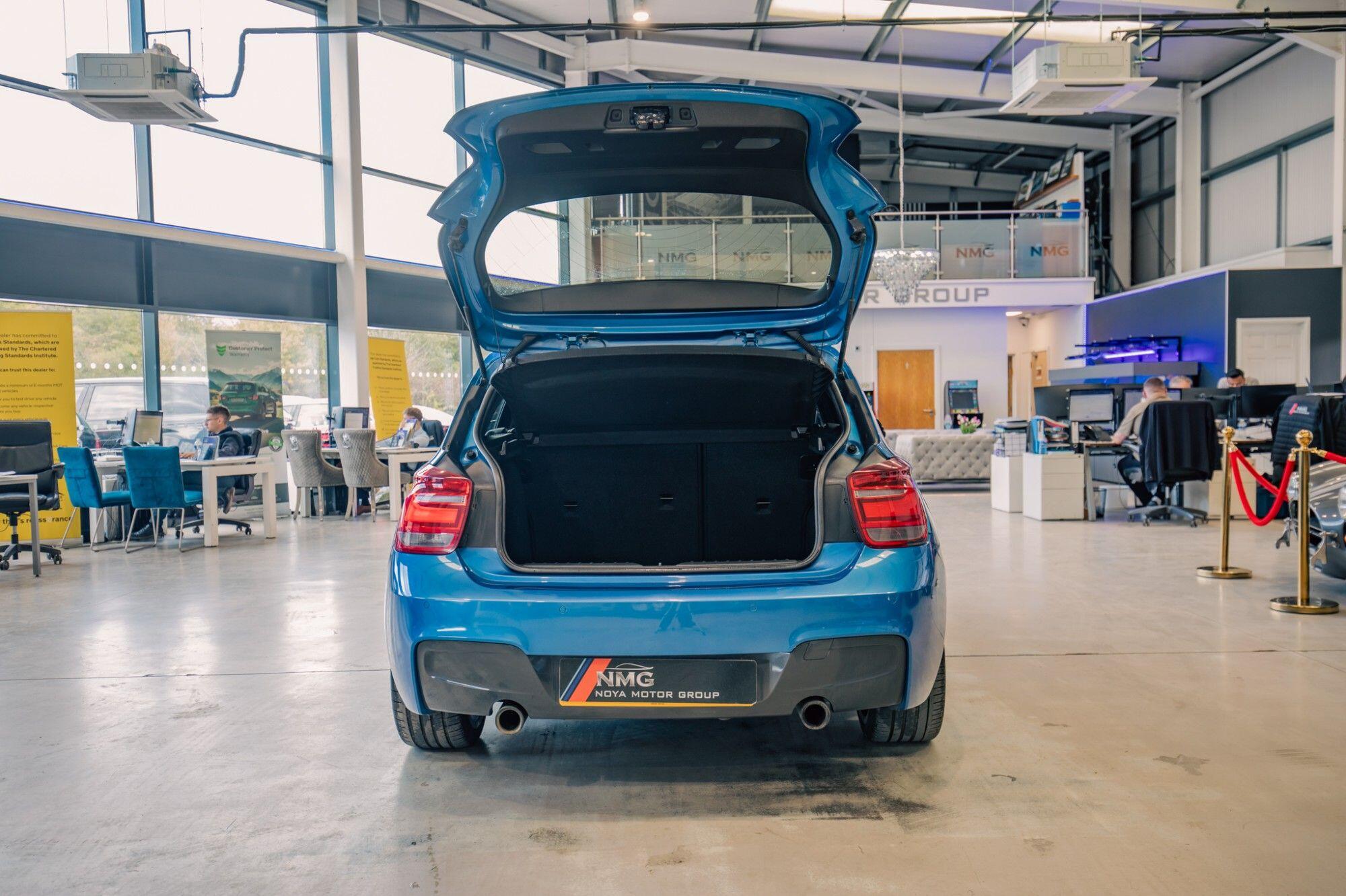 BMW 1 Series view 28