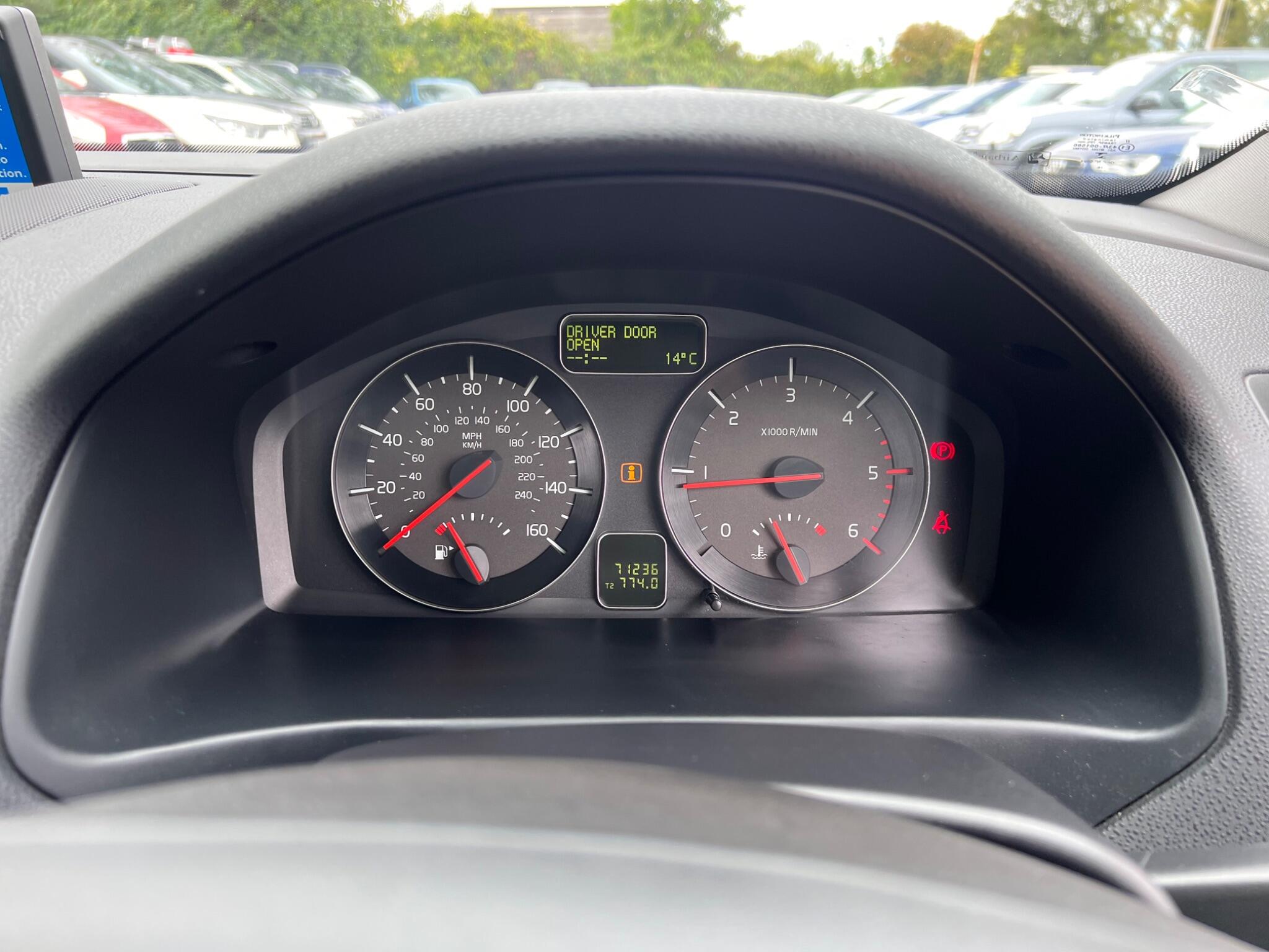 Volvo S40 view 23
