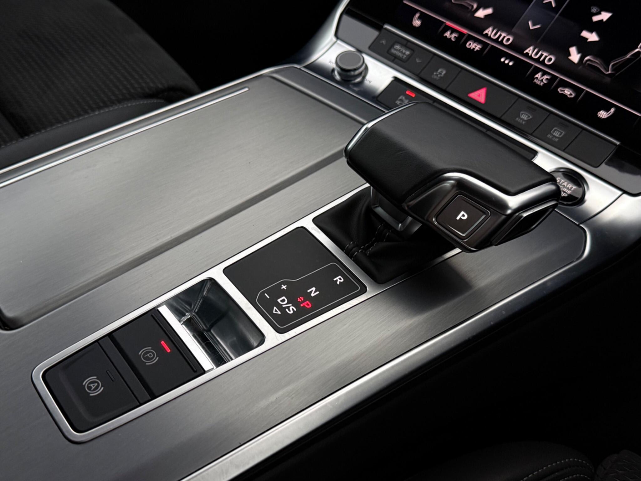Audi A6 view 29