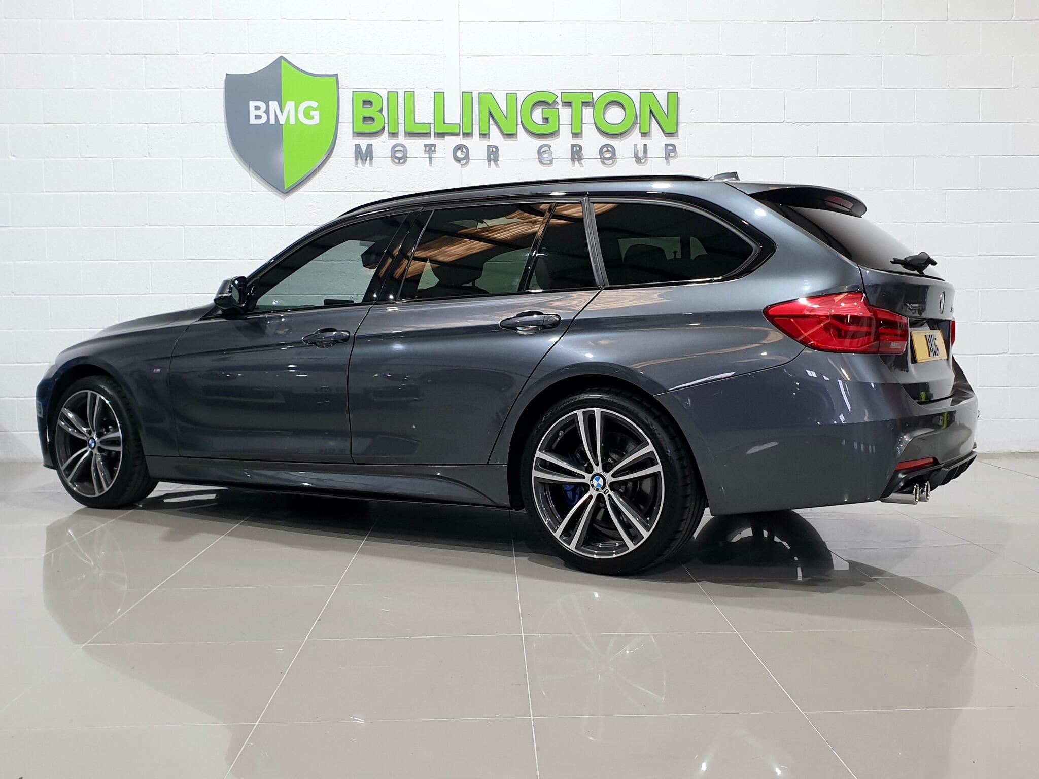 BMW 3 Series view 5