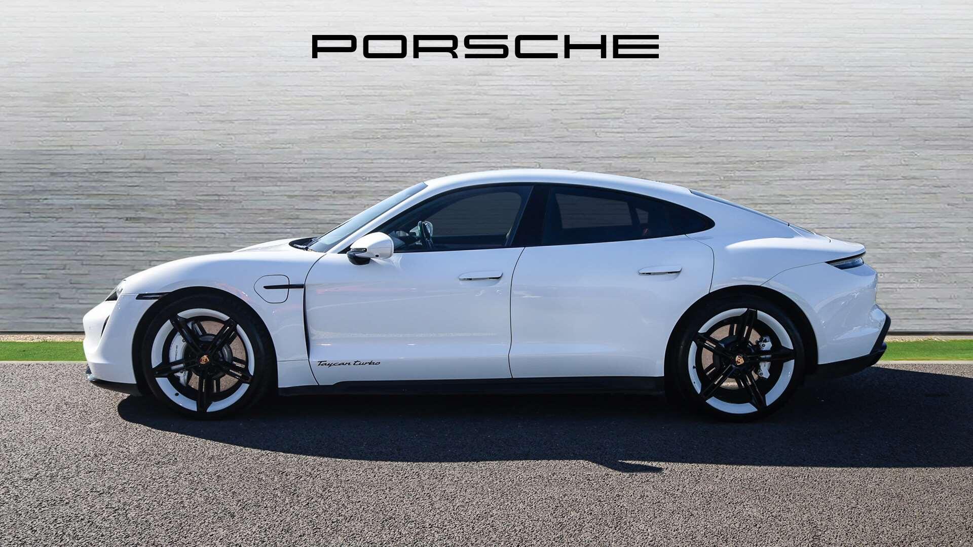 Porsche Taycan view 8