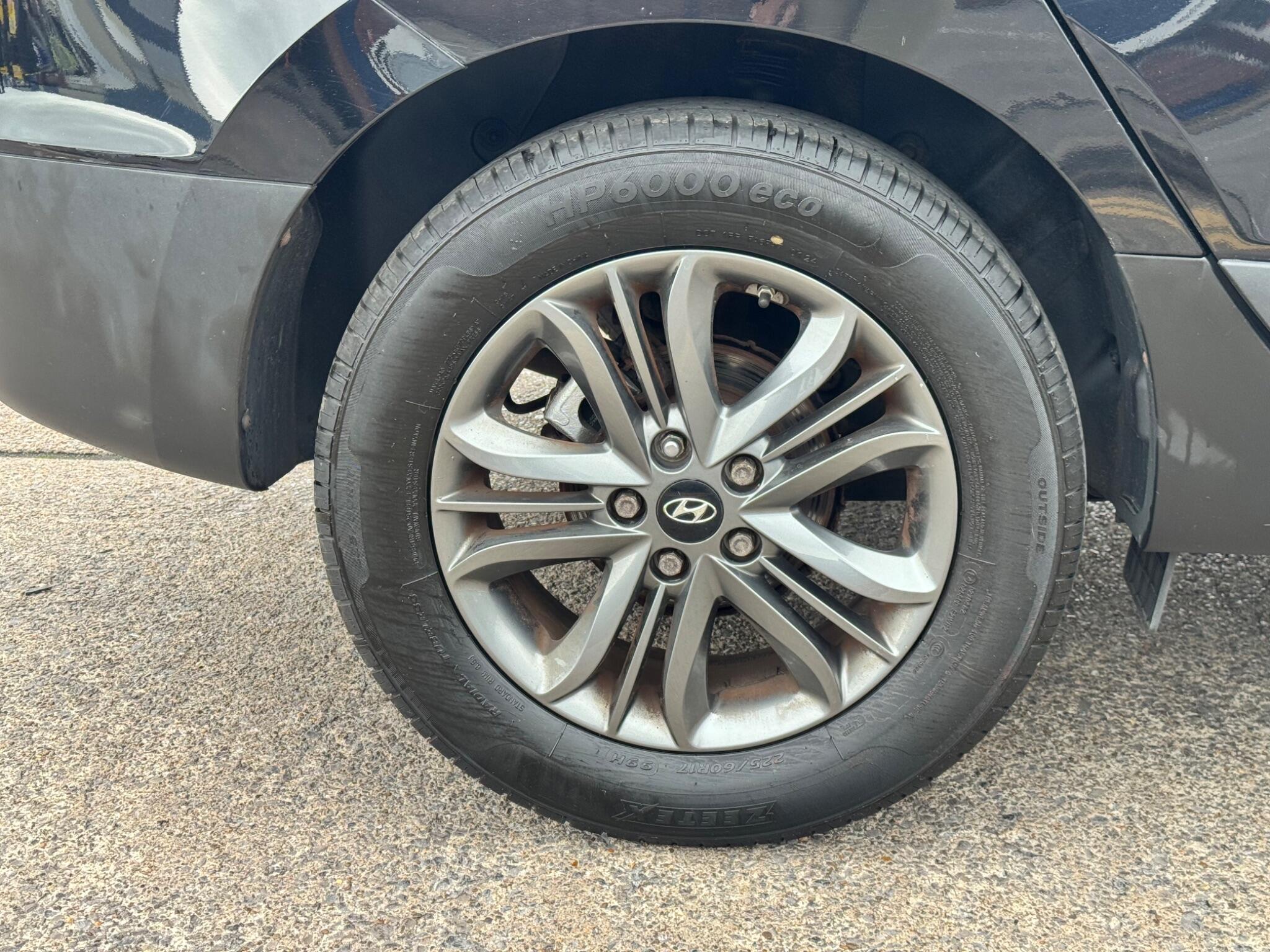 Hyundai ix35 view 39