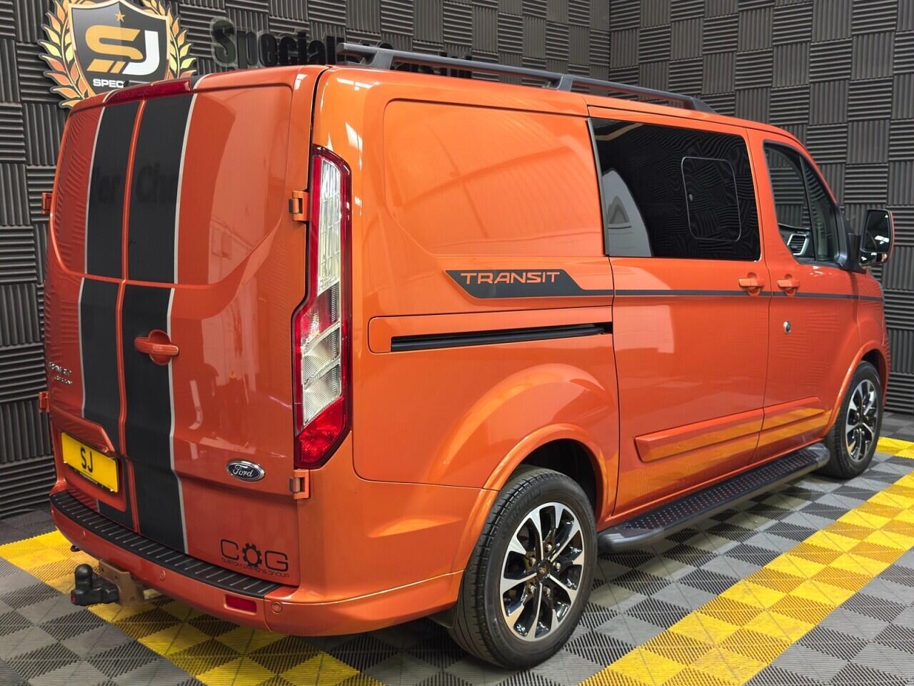 Ford Transit Custom view 12
