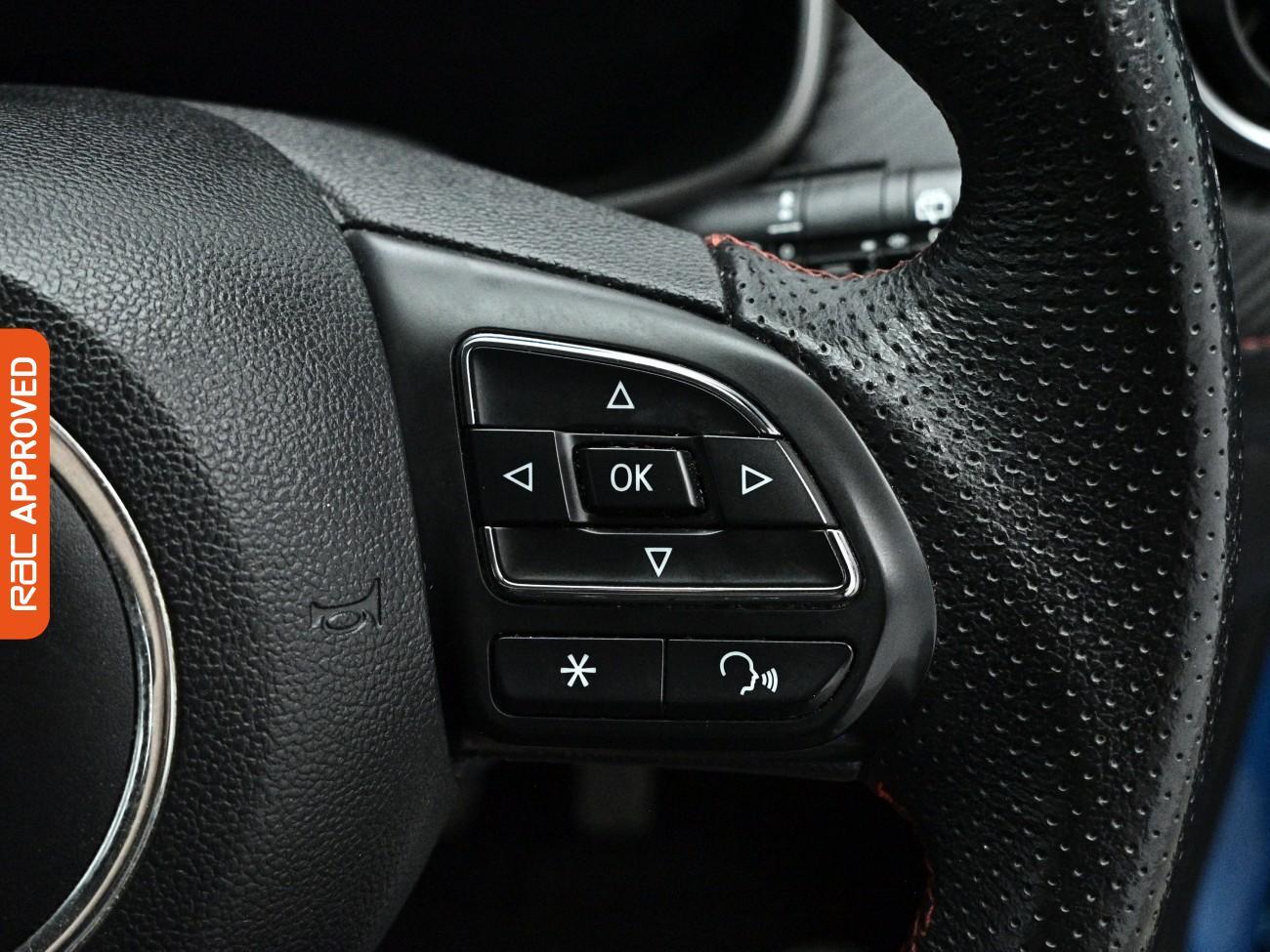 MG ZS view 22