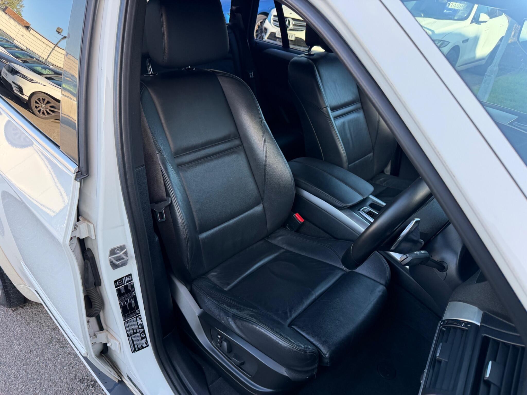 BMW X5 view 16