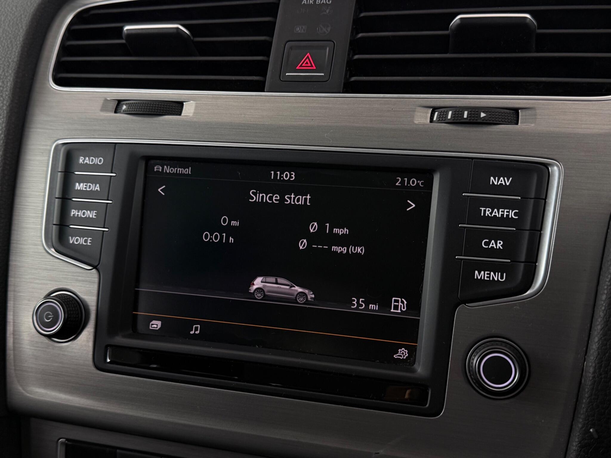 Volkswagen Golf view 22