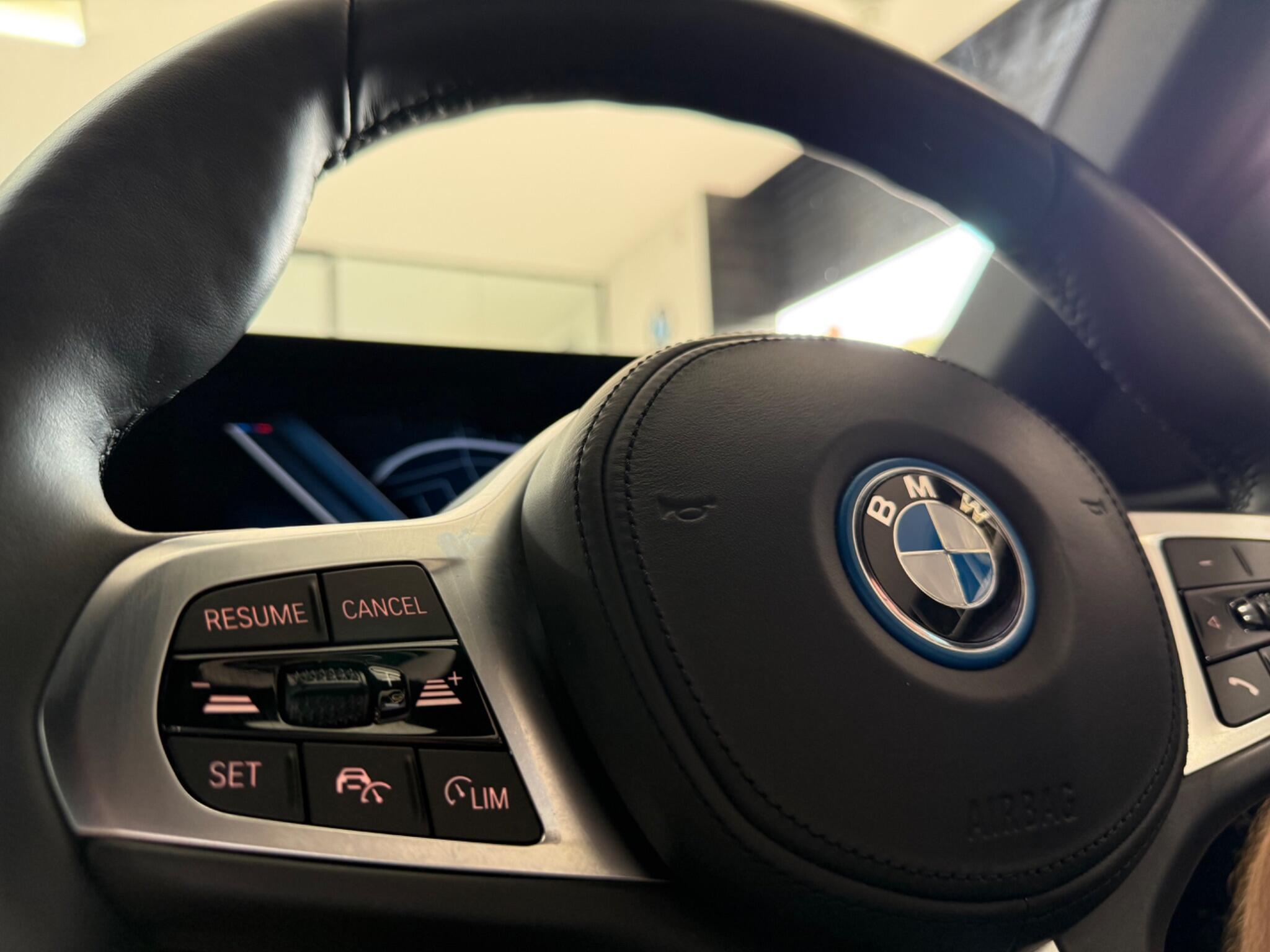 BMW I4 view 20