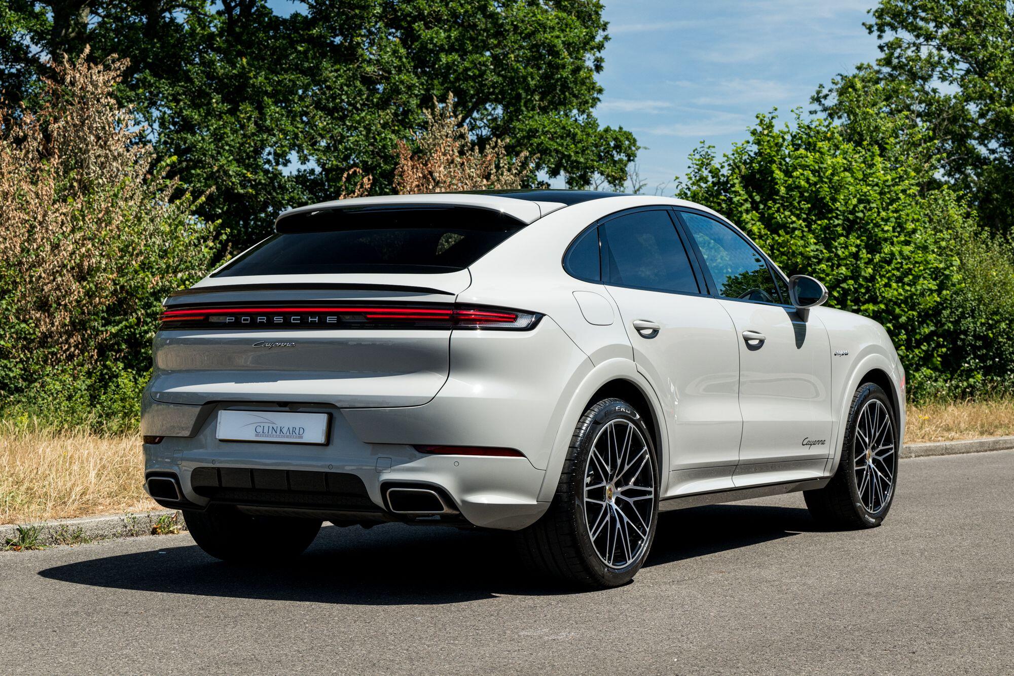 Porsche Cayenne view 7