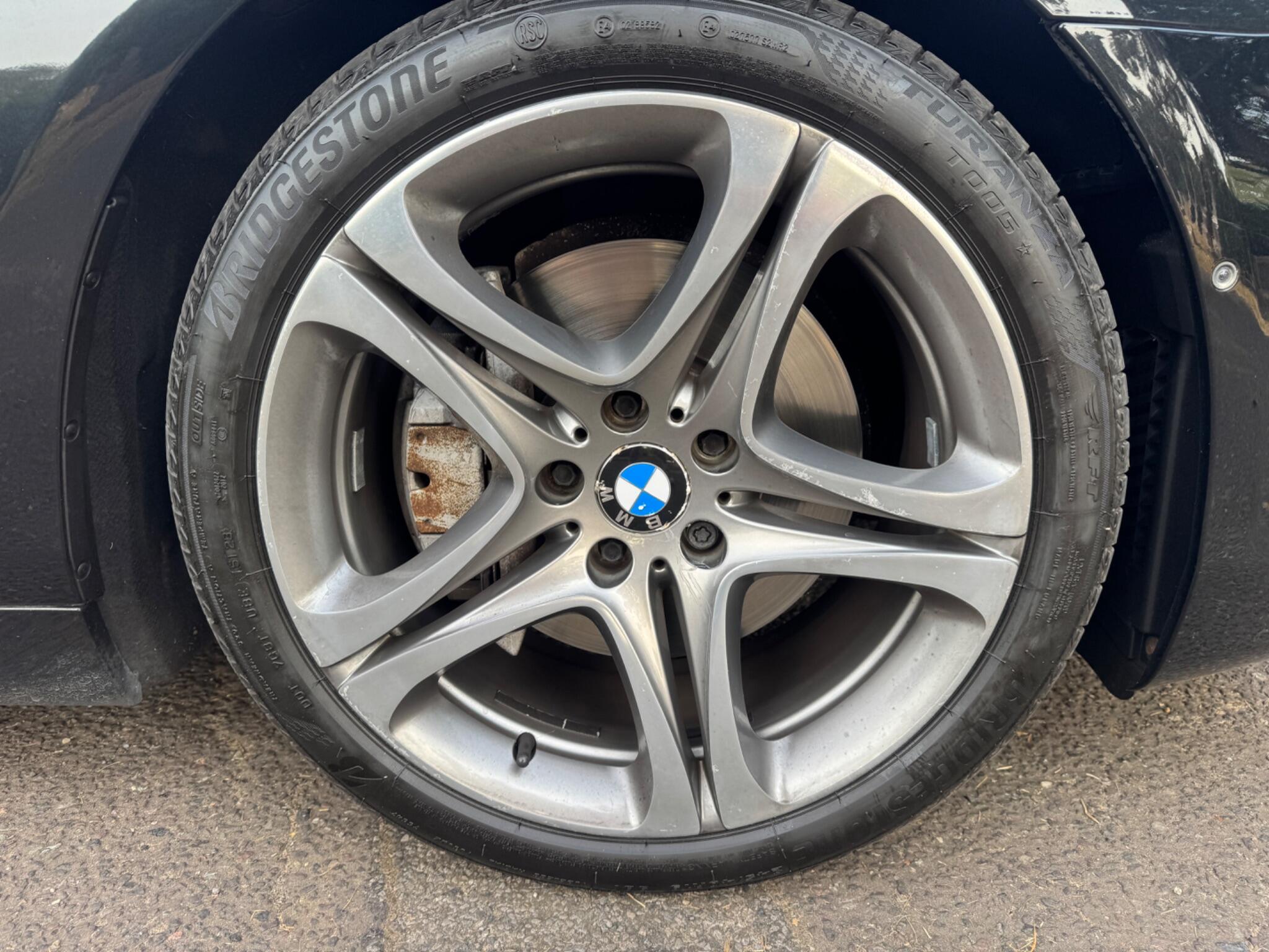 BMW 6 Series view 40