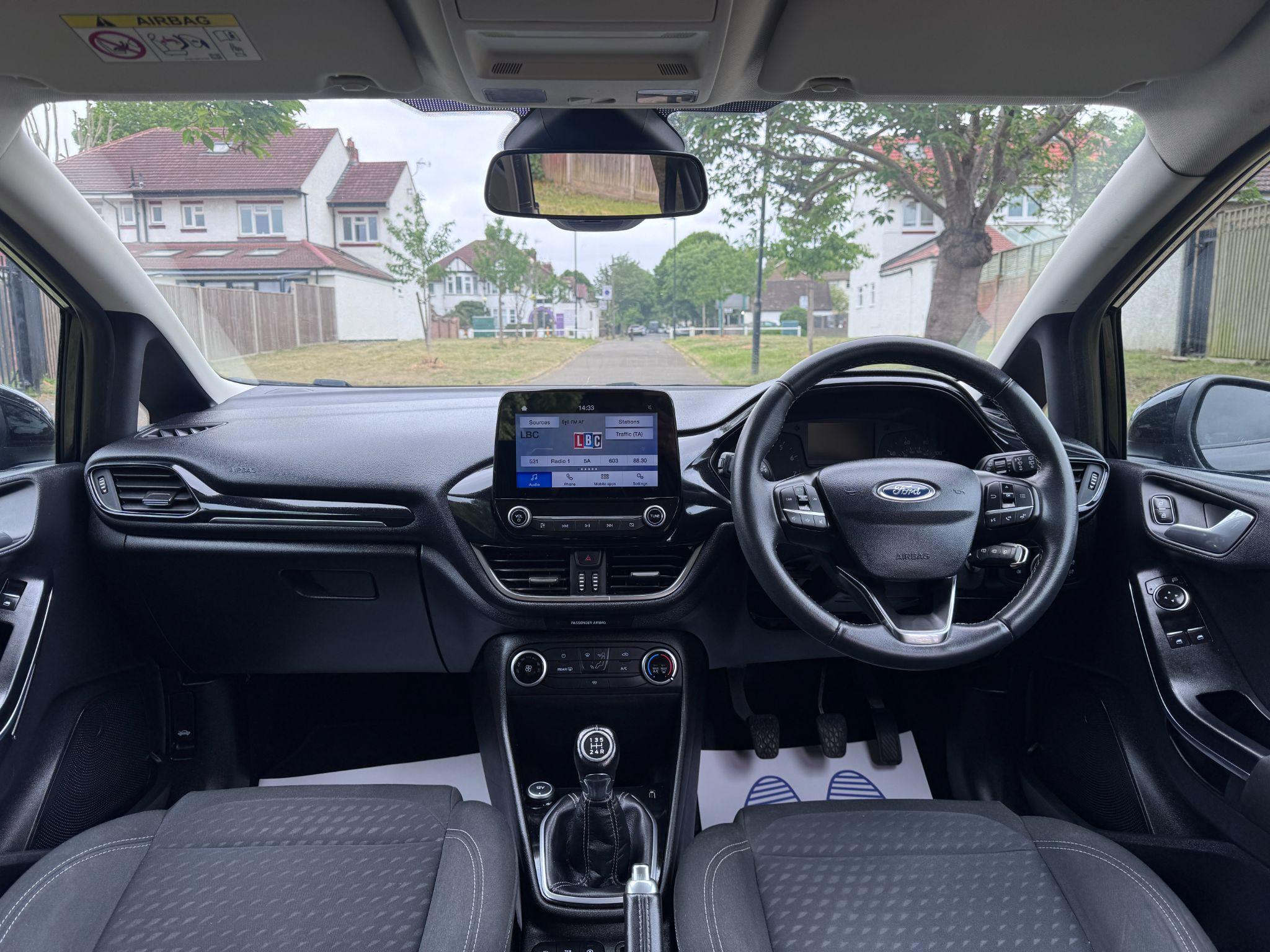 2018 Ford Fiesta image 14