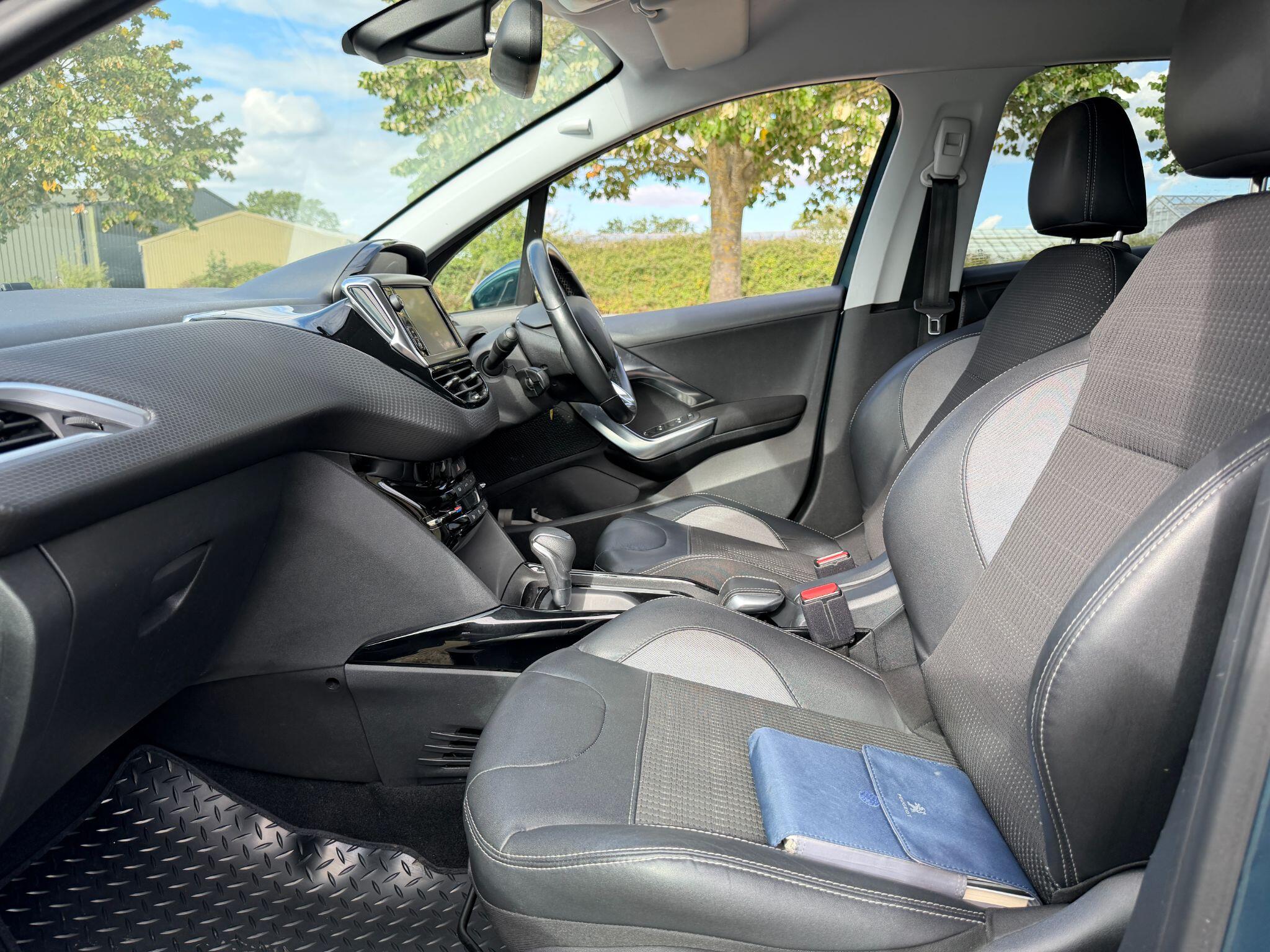 Peugeot 2008 view 26