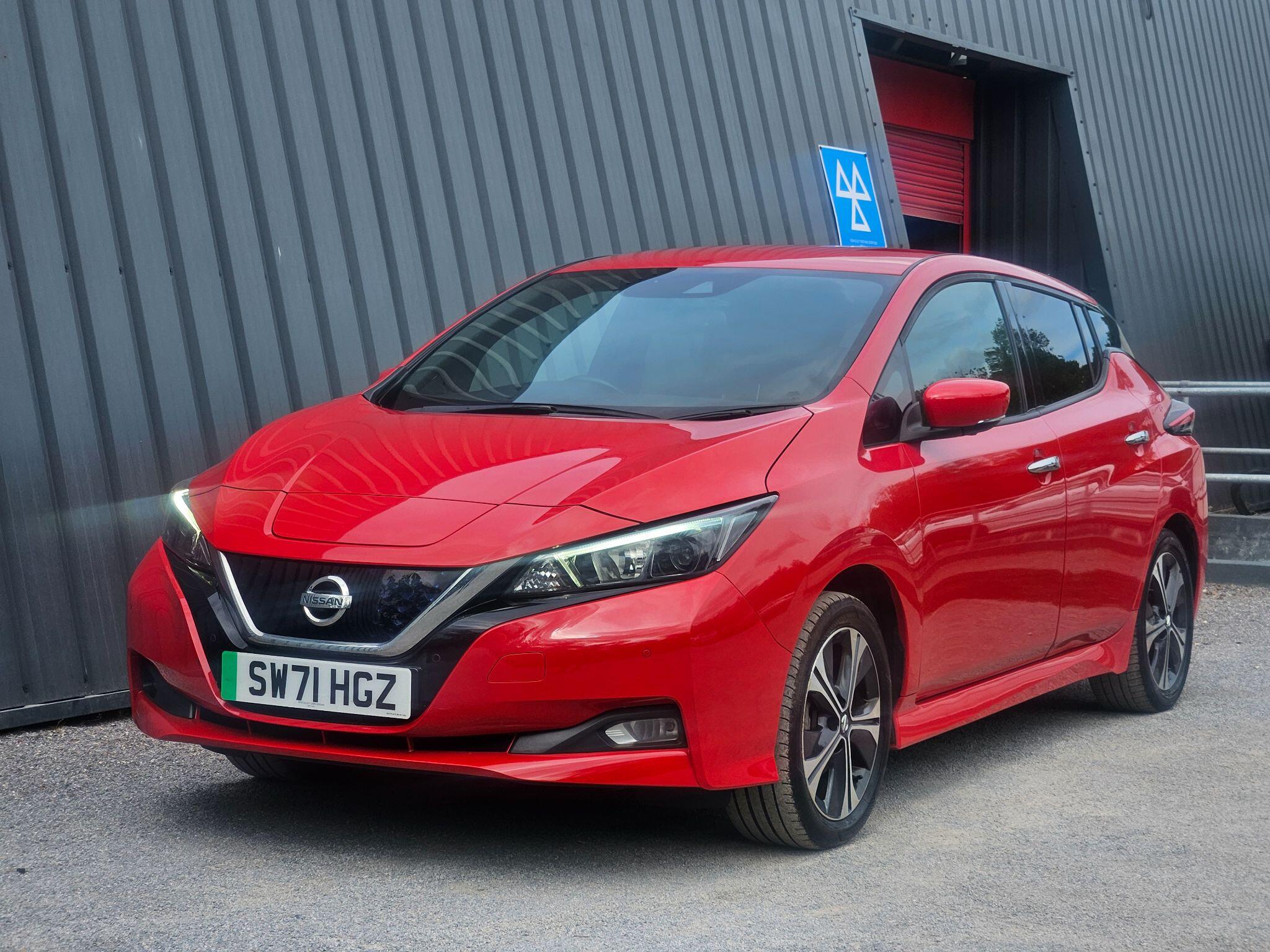 2022 Nissan Leaf image 9