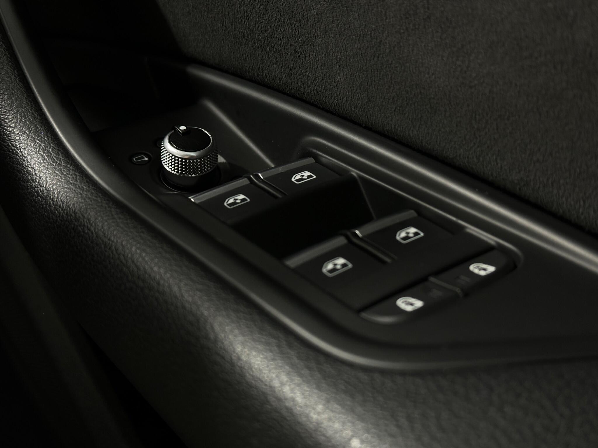 Audi A4 view 19