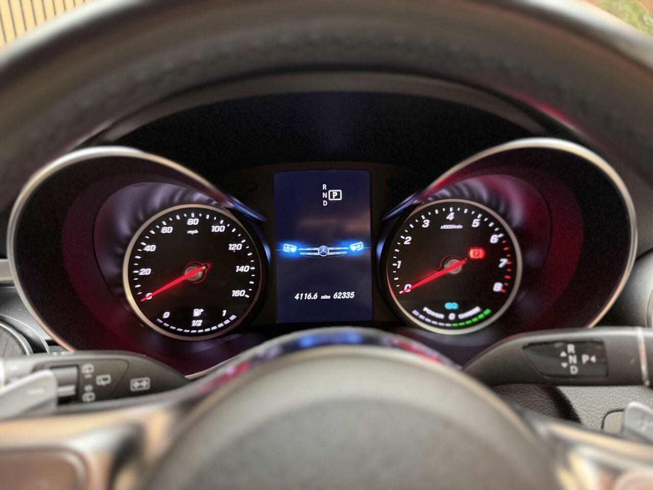 Mercedes-Benz GLC view 29