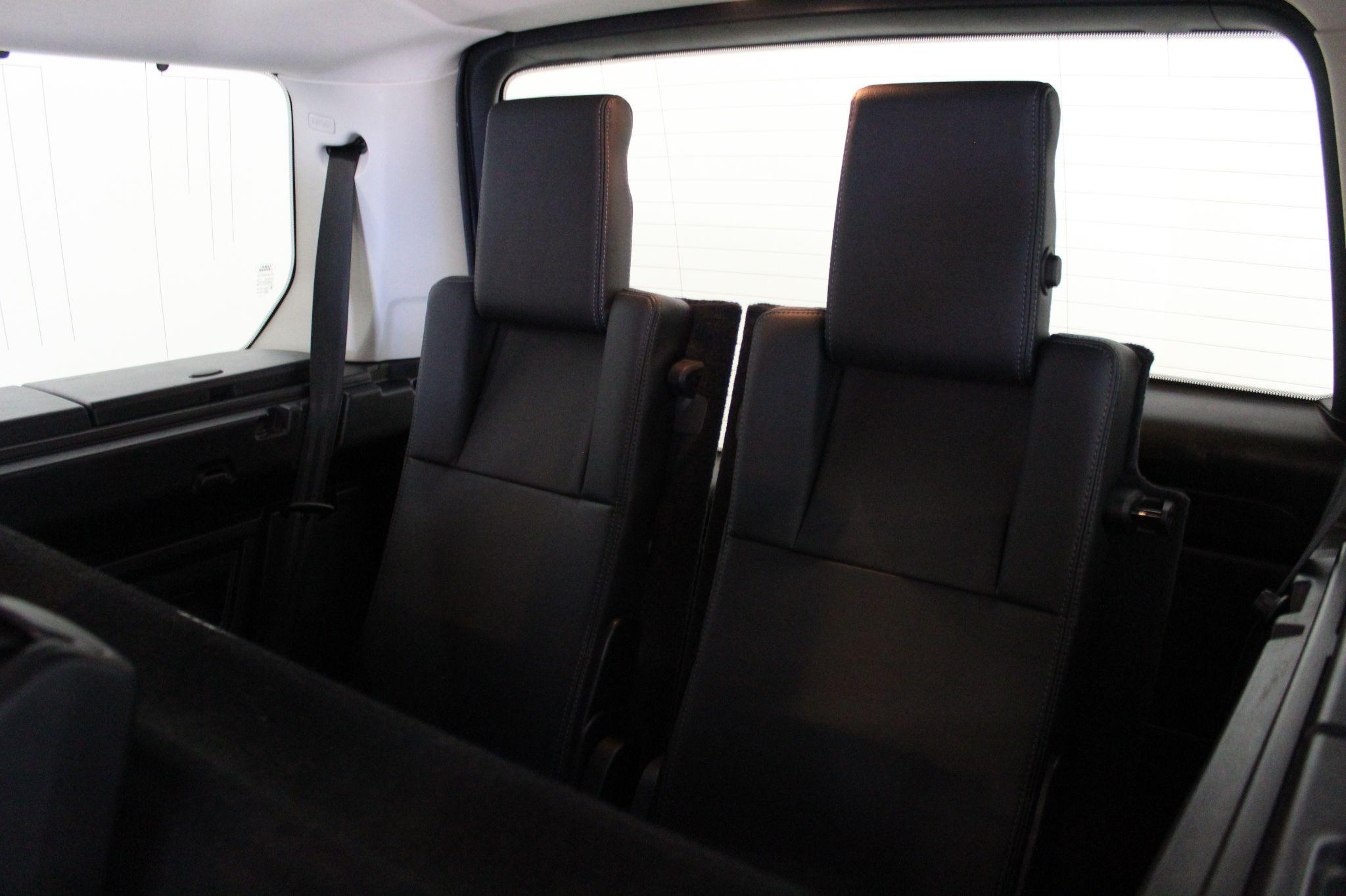 Land Rover Discovery view 59