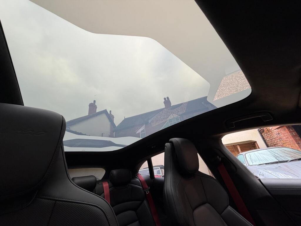 Porsche Taycan view 9