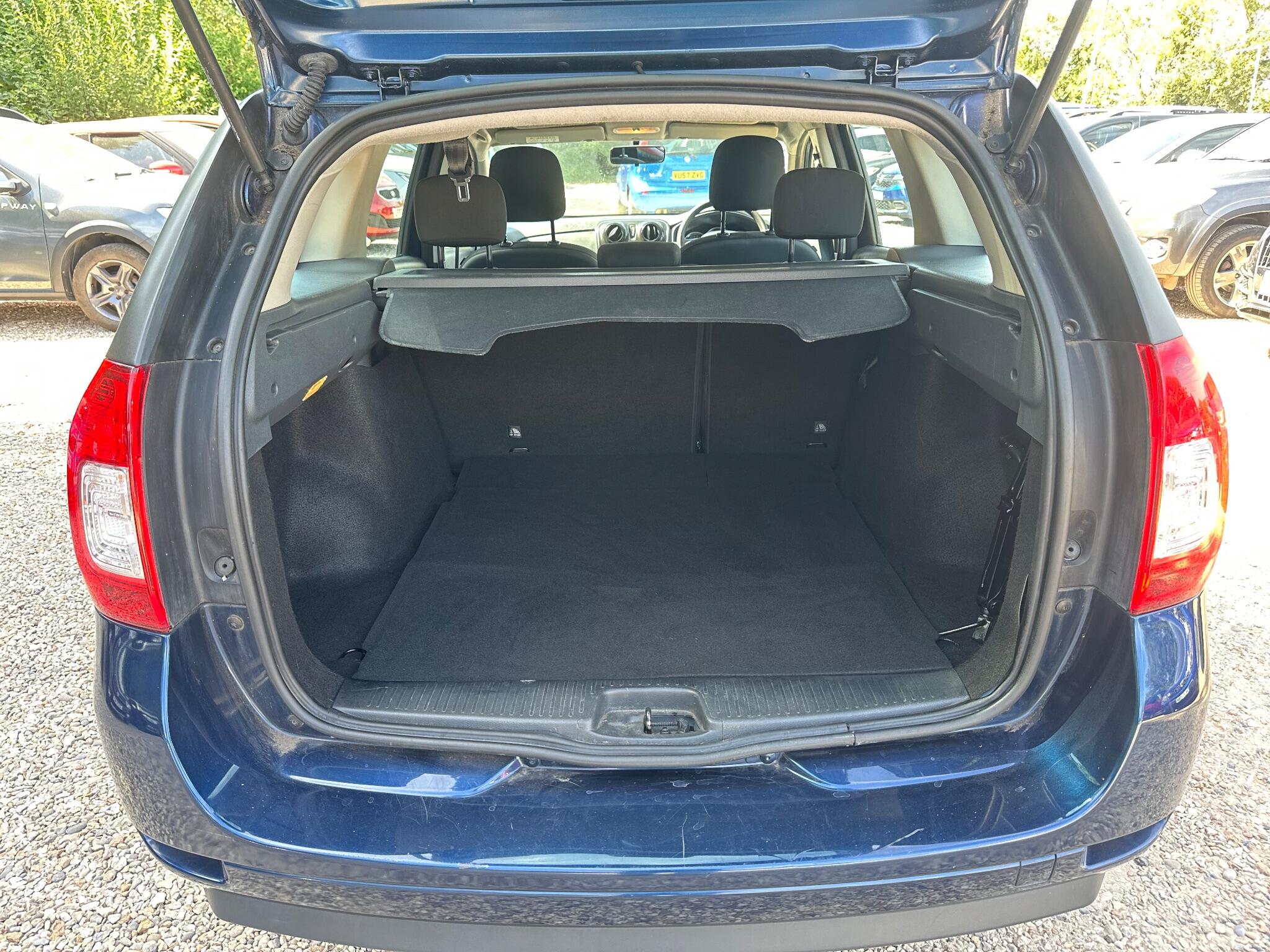 Dacia Logan MCV view 17
