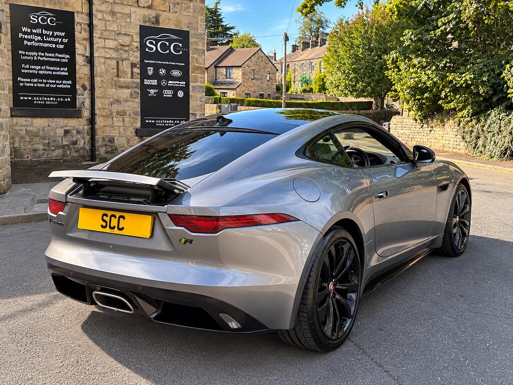Jaguar F-Type view 12