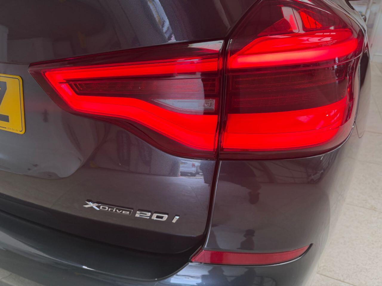 BMW X3 view 20
