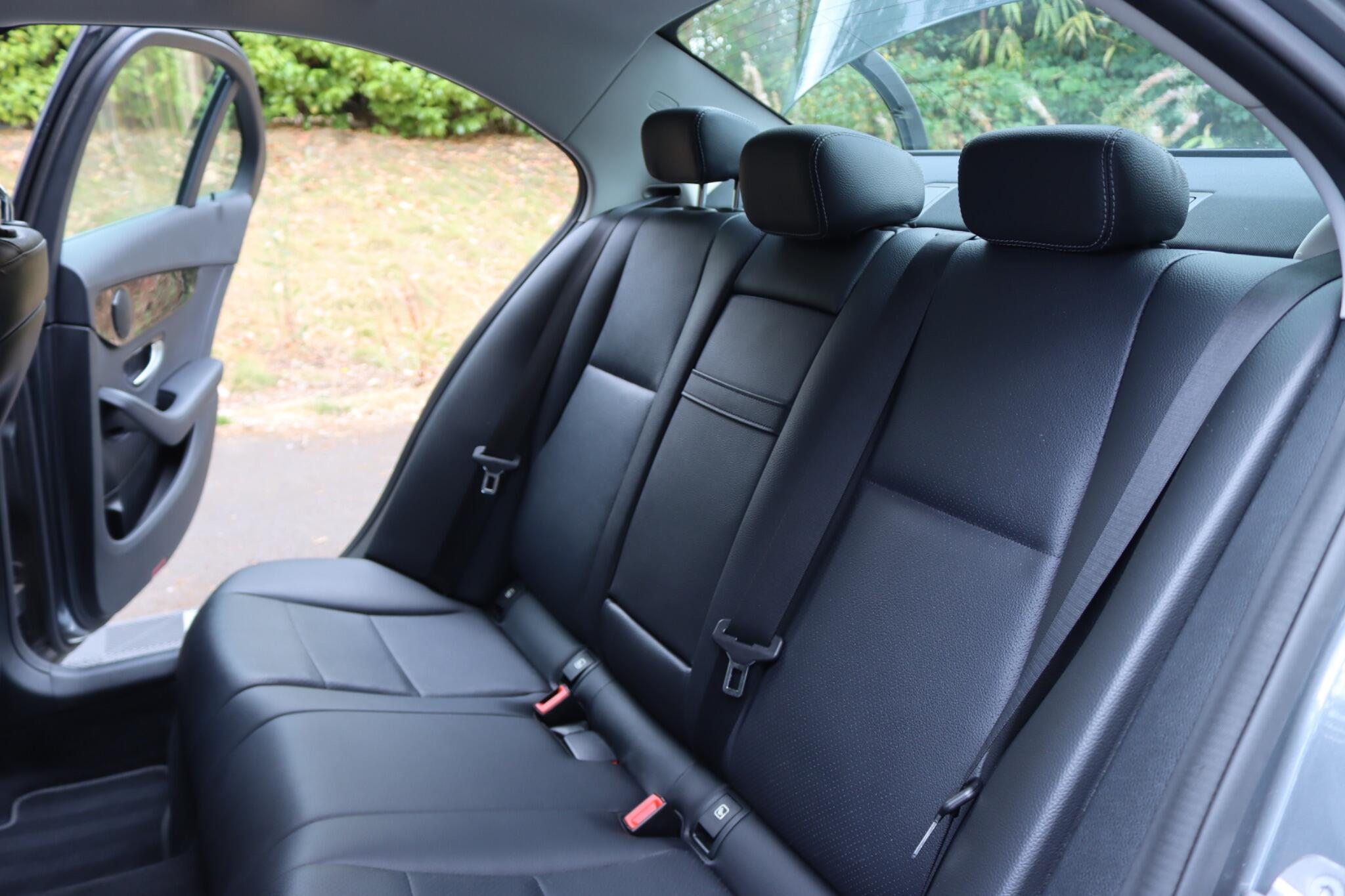 Mercedes-Benz C Class view 6