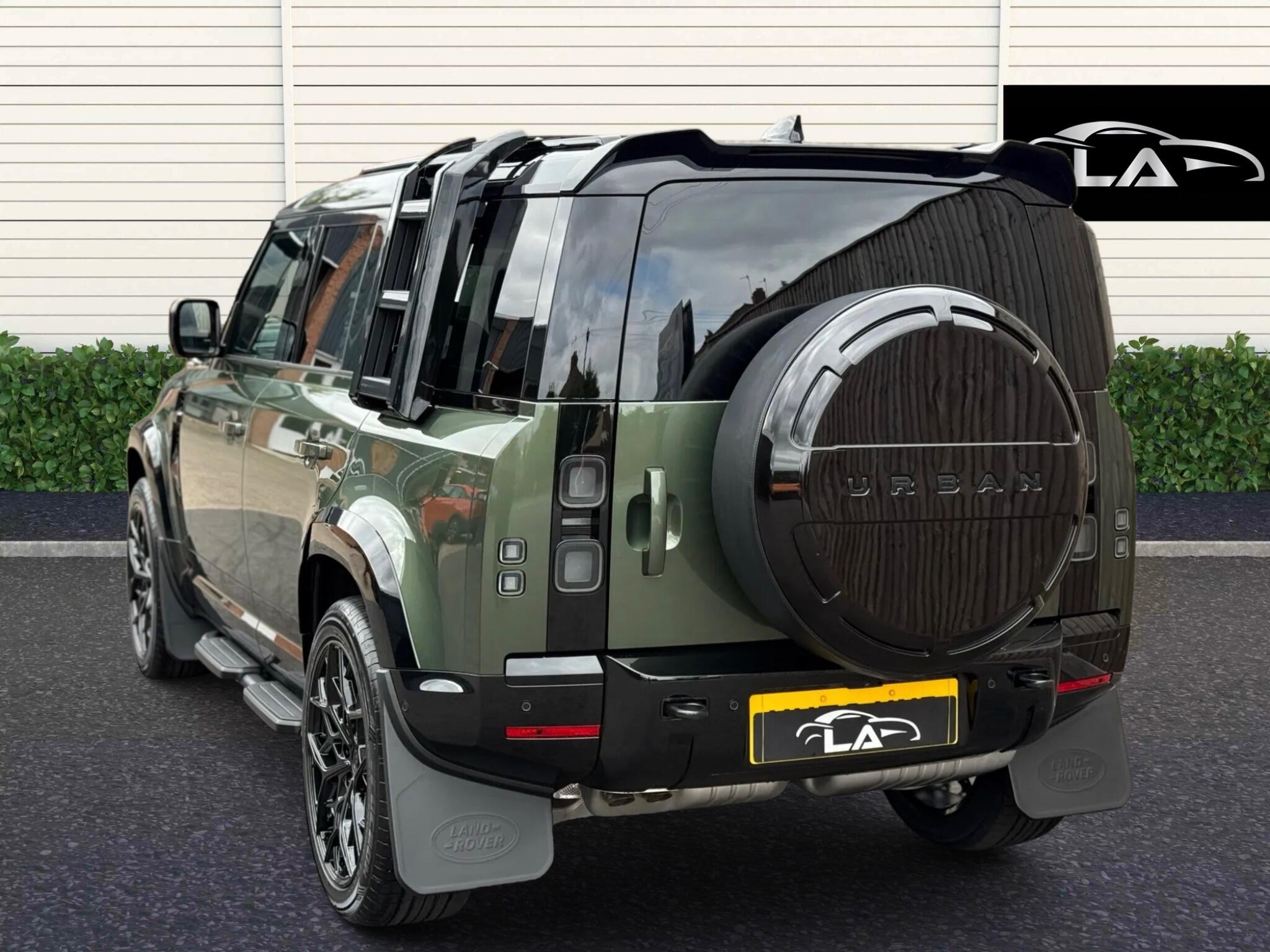 Land Rover Defender view 6