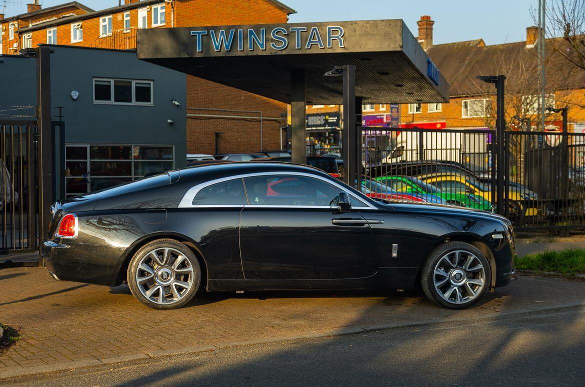 Rolls-Royce Wraith view 18