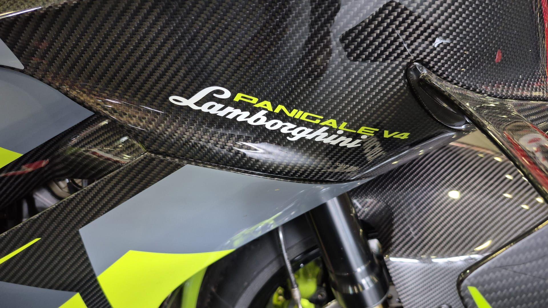 Ducati Panigale V4 view 6