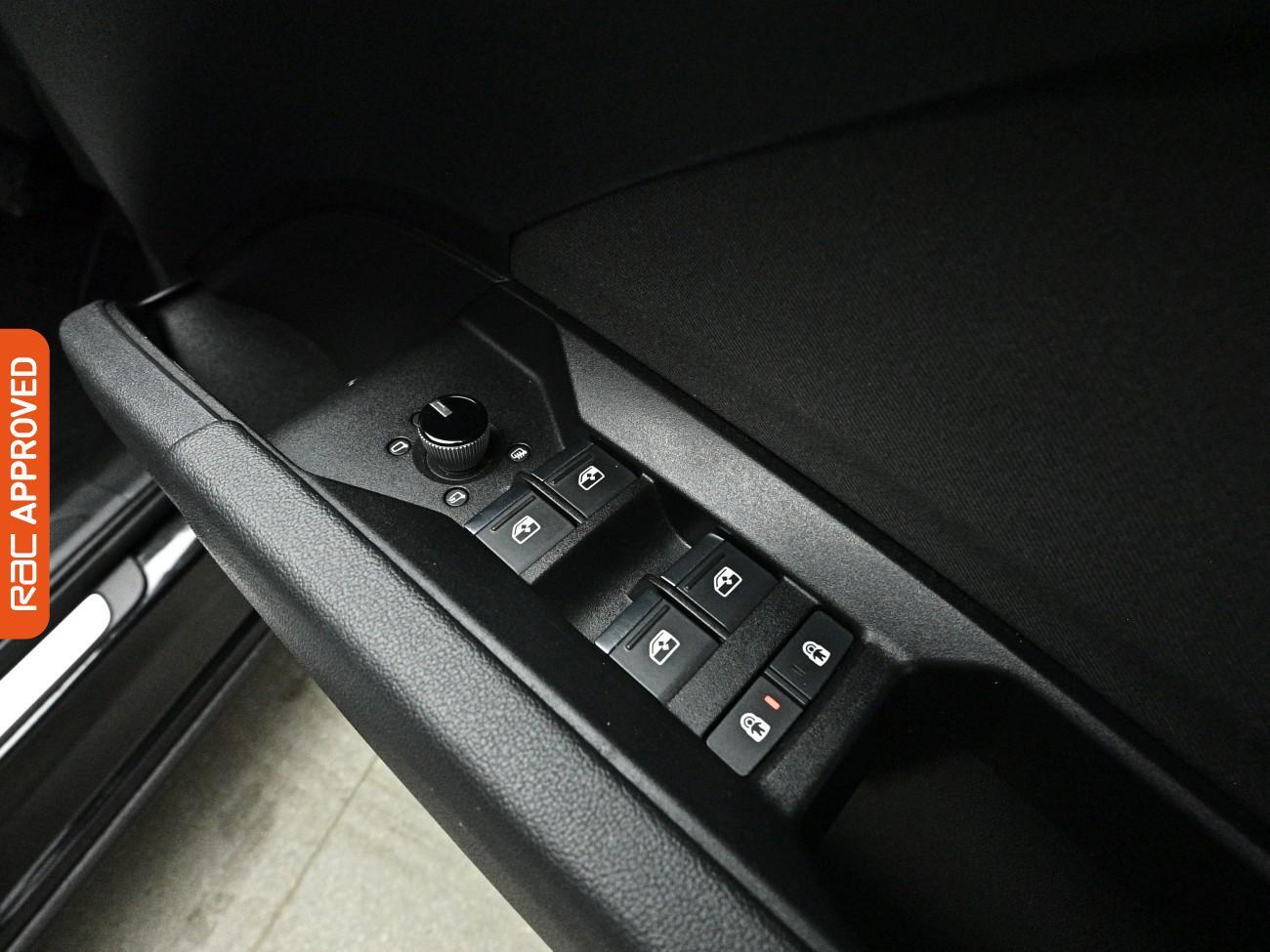Audi Q4 E-Tron view 28