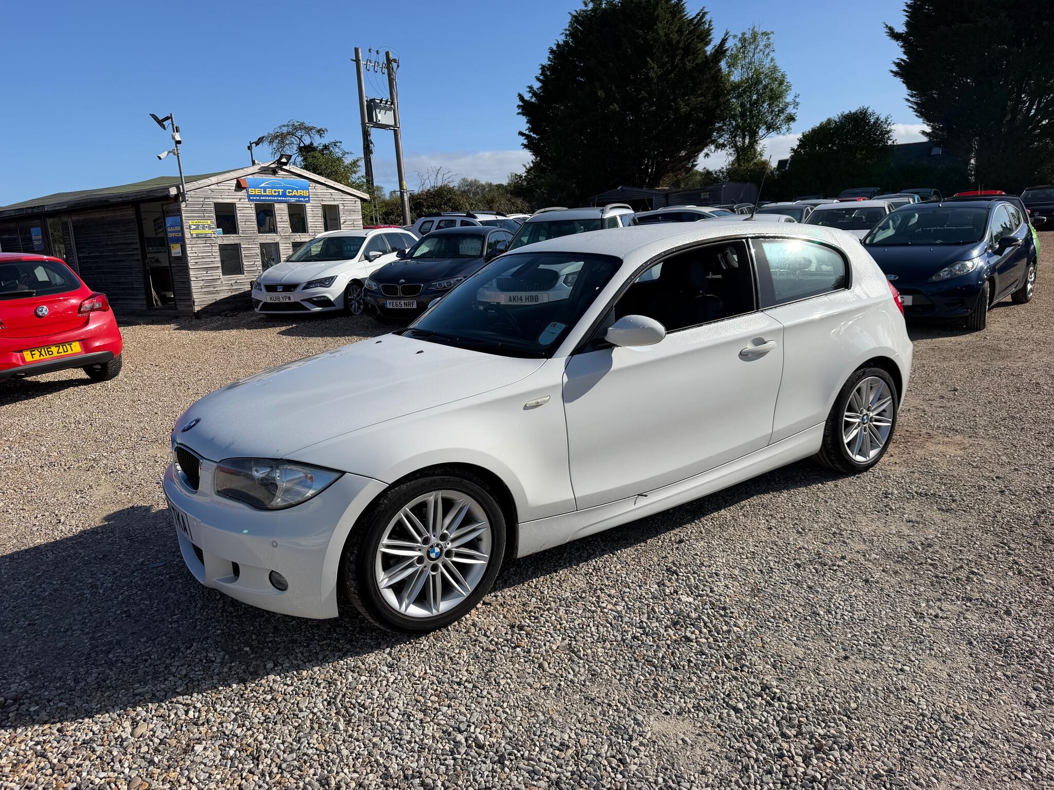 BMW 1 Series view 5