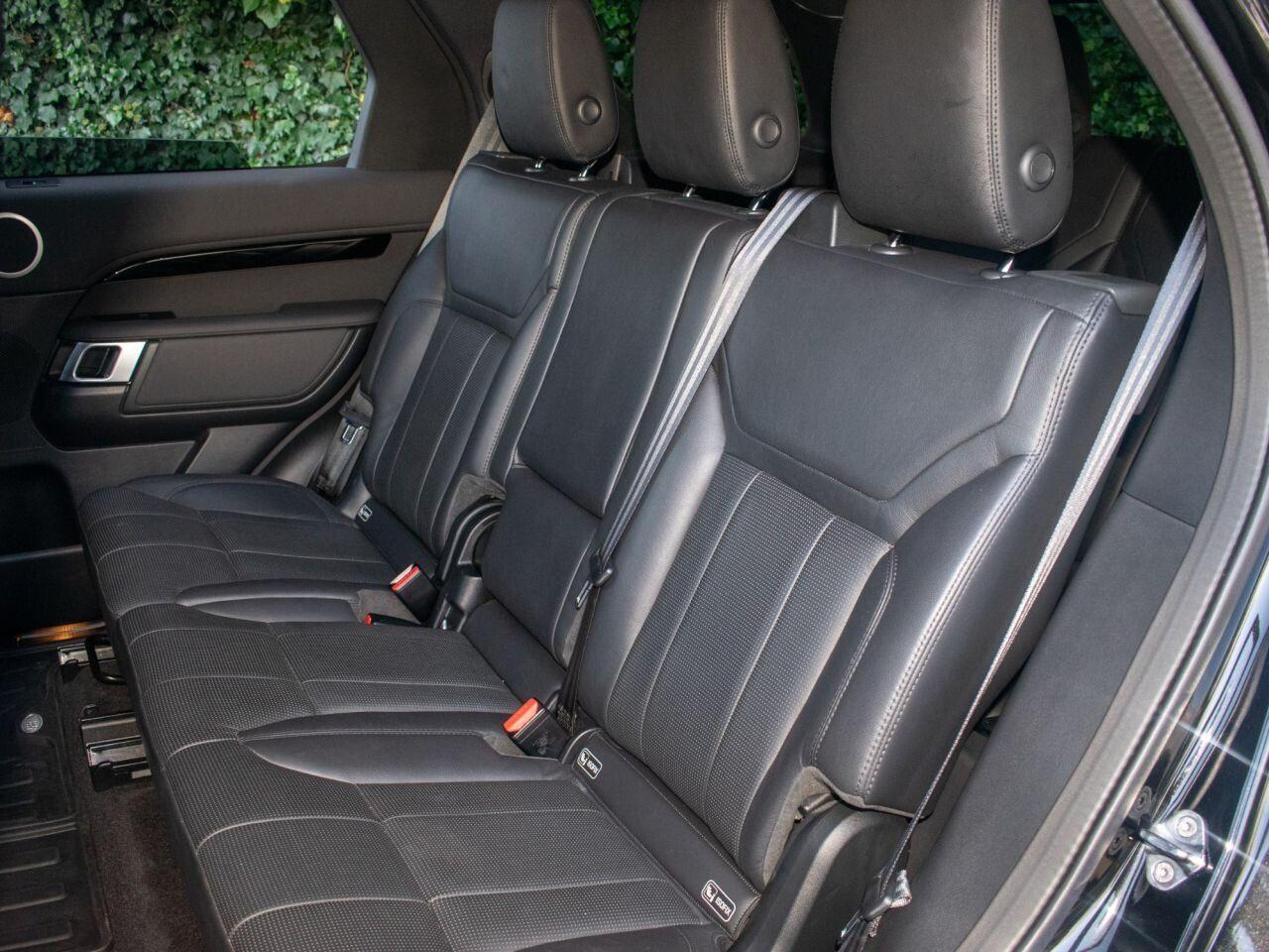 Land Rover Discovery view 29