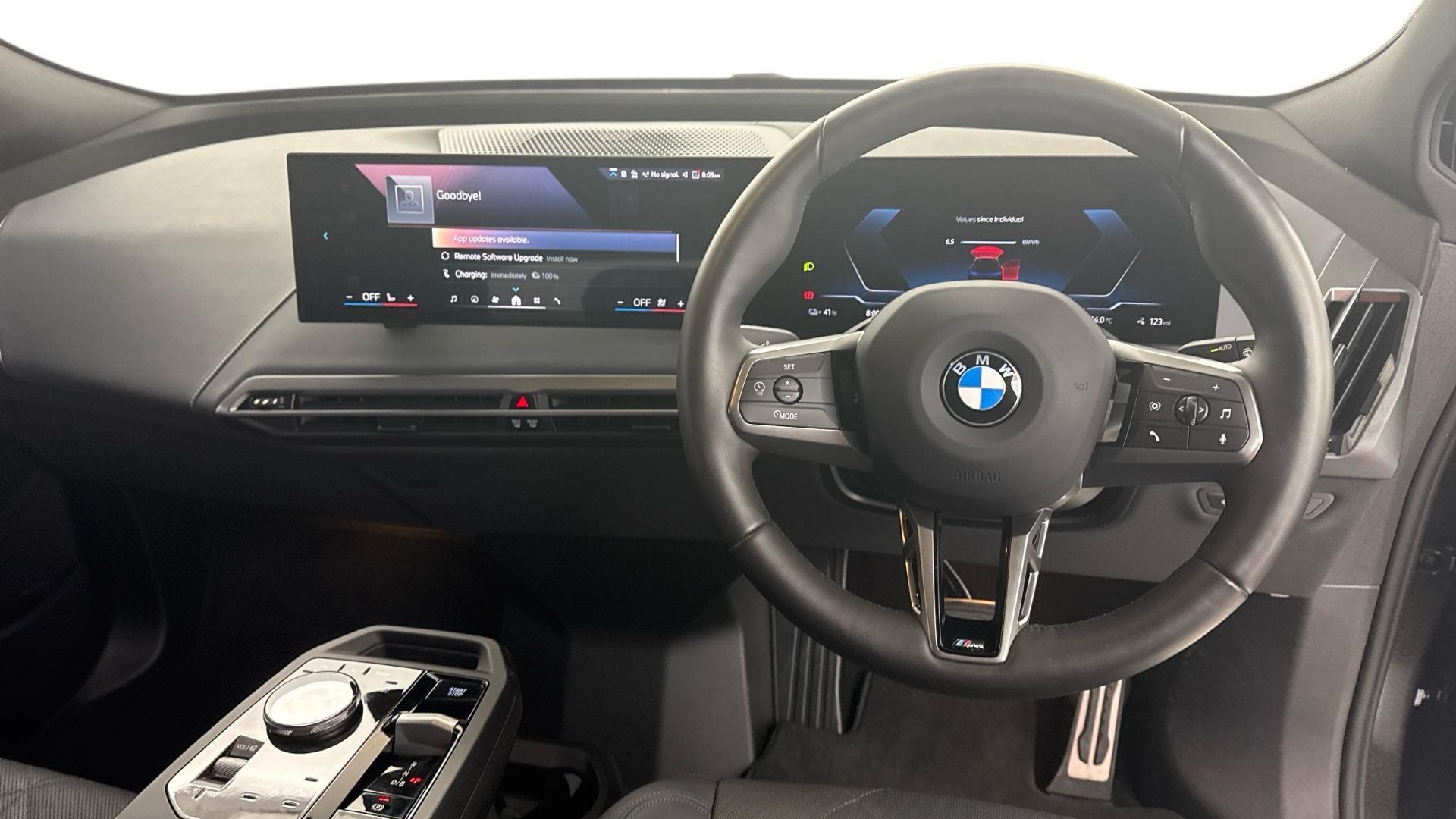 BMW iX view 5