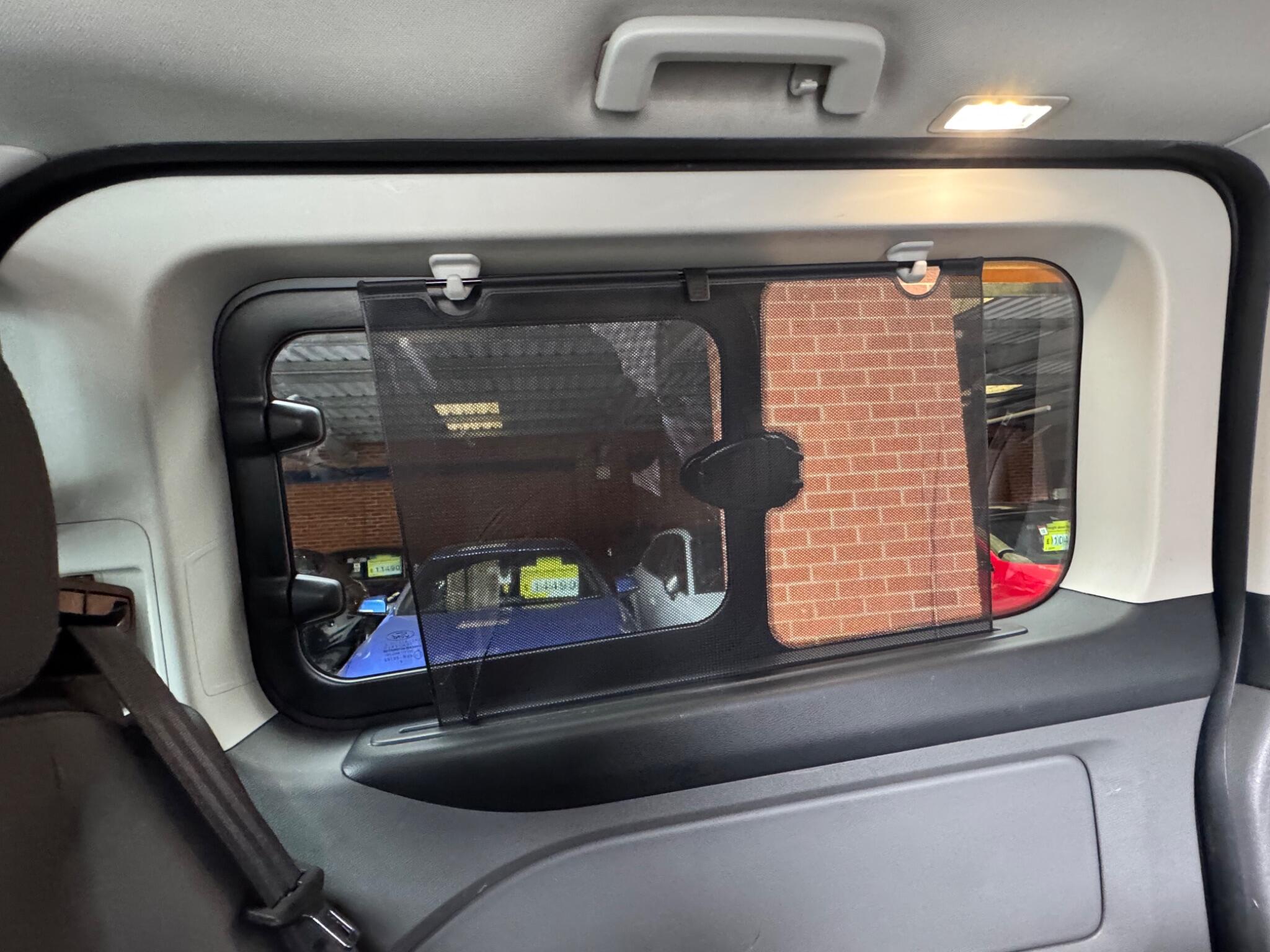 Ford Tourneo Custom view 13