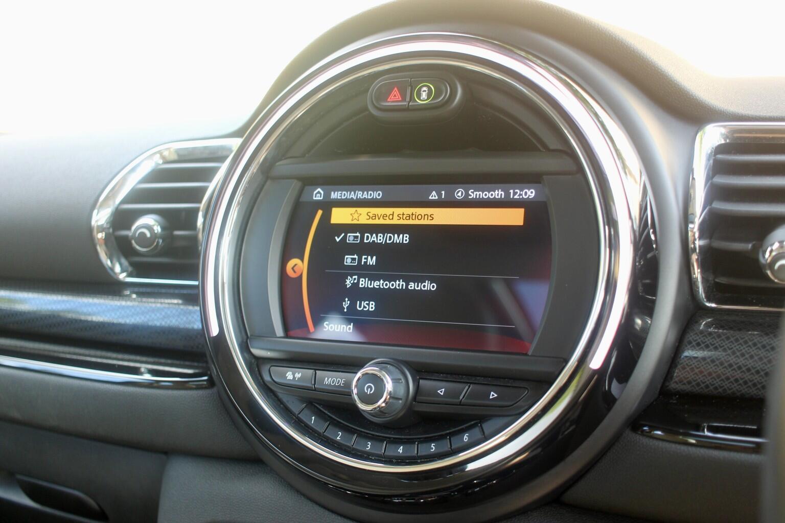 Mini Clubman view 21